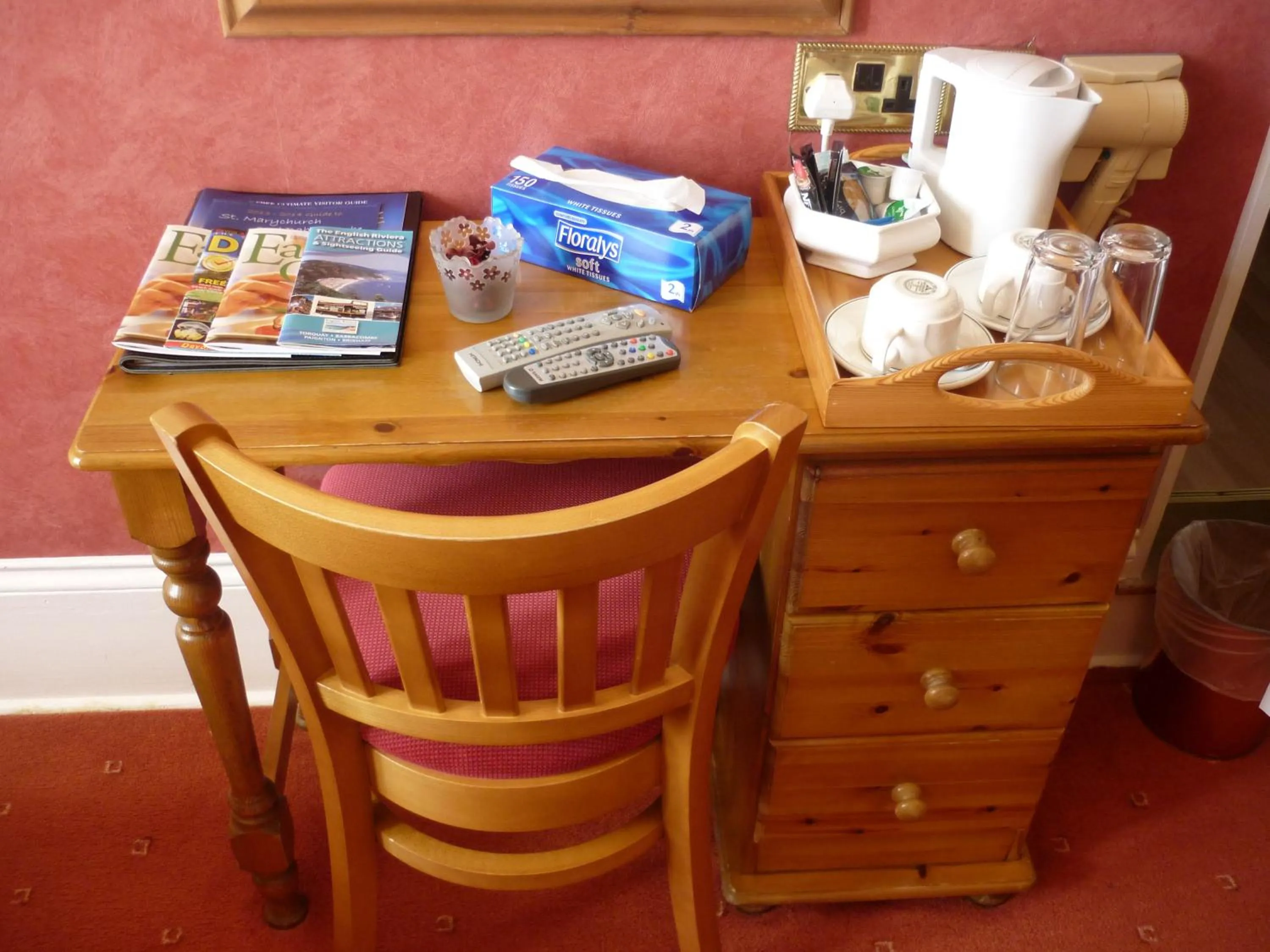 Coffee/tea facilities in Ashwood Grange