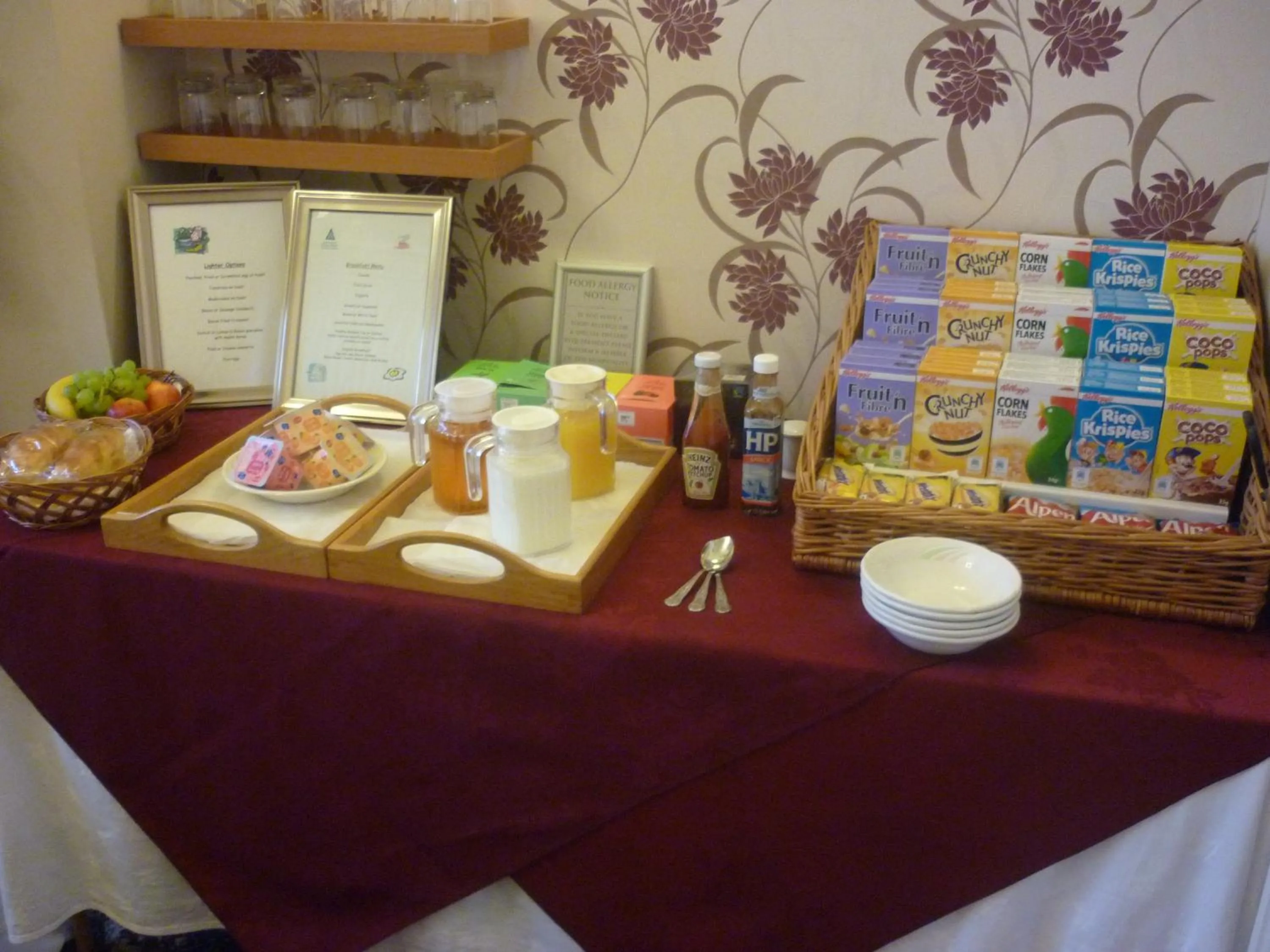 Continental breakfast in Ashwood Grange