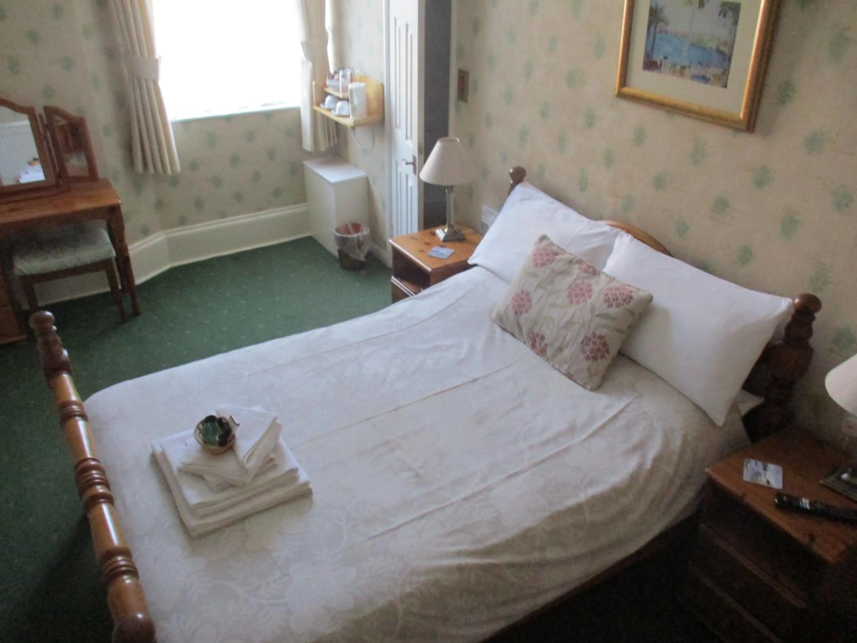 Photo of the whole room, Bed in Ashwood Grange