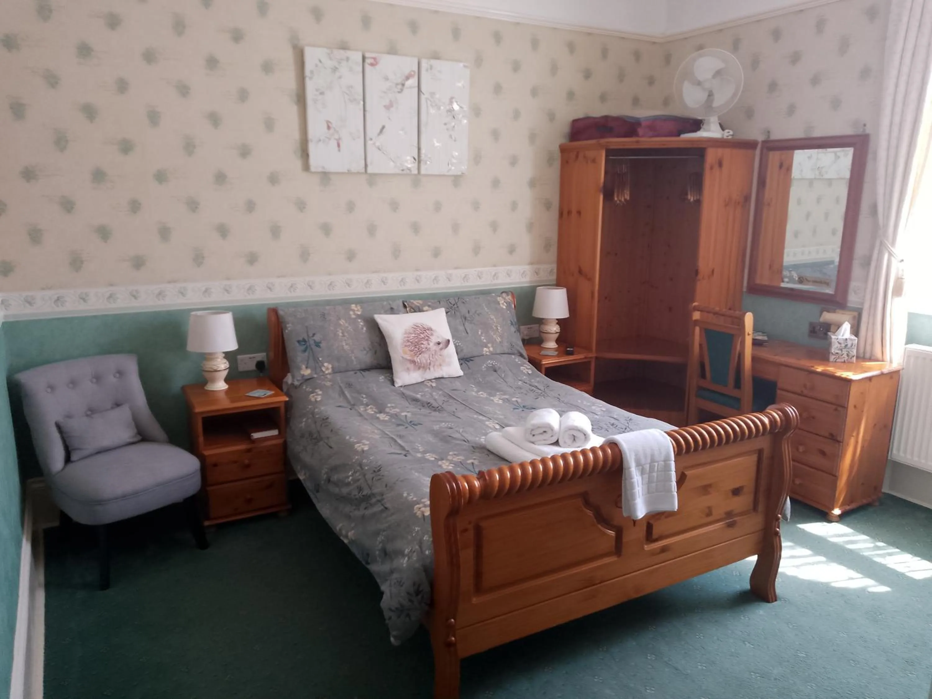 Bedroom, Bed in Ashwood Grange
