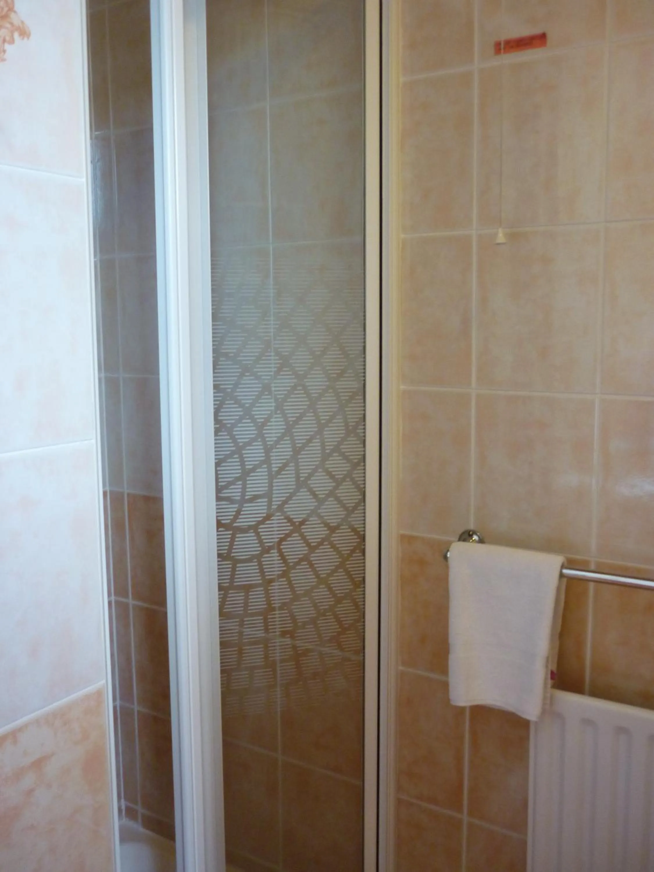 Shower in Ashwood Grange