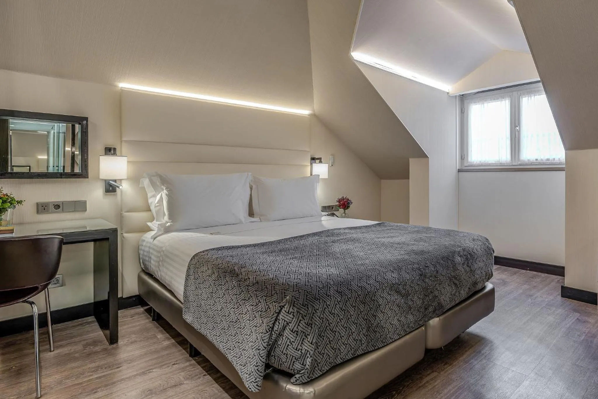 Bedroom, Bed in Hotel Santa Justa