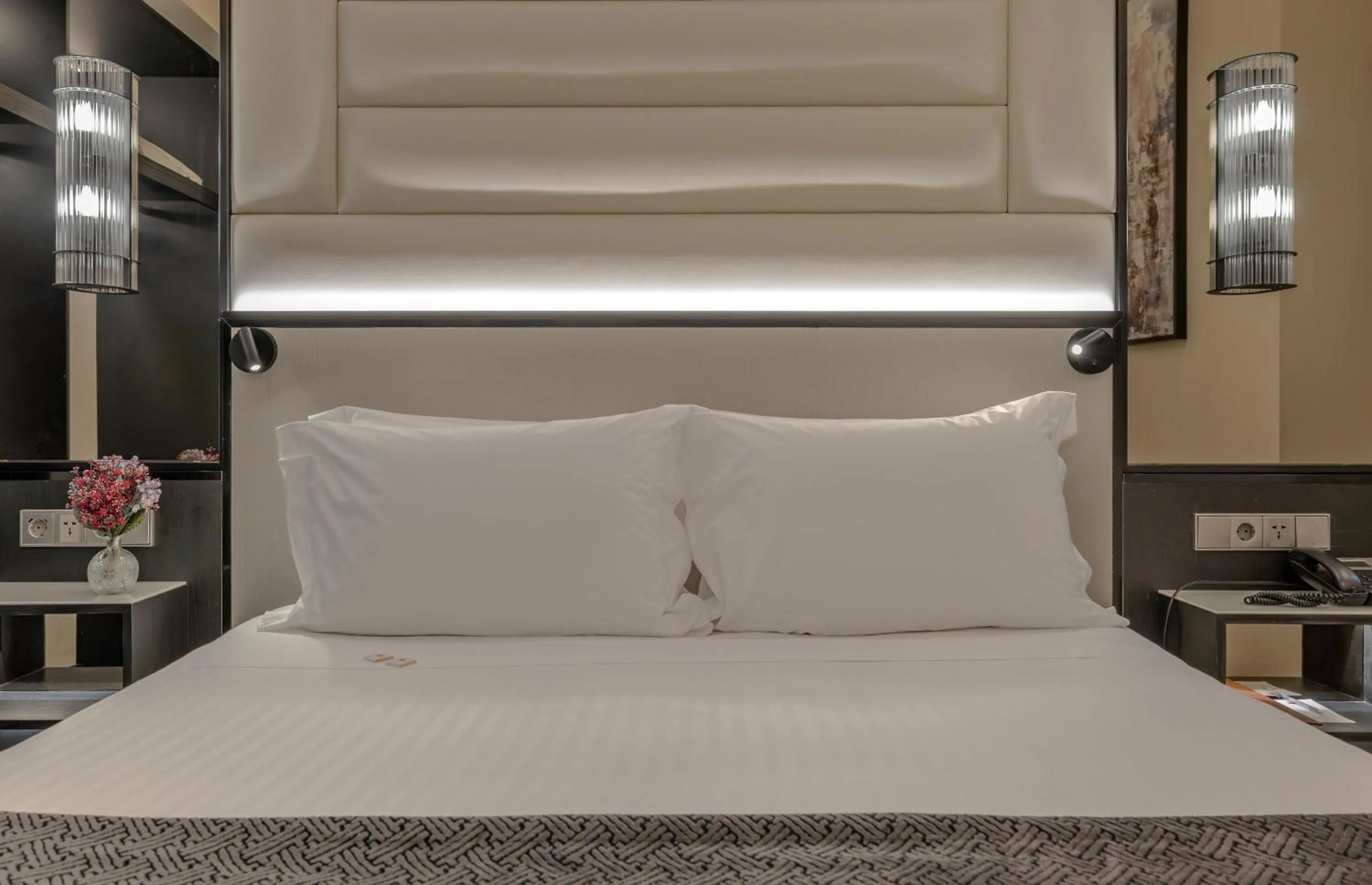 Bedroom, Bed in Hotel Santa Justa