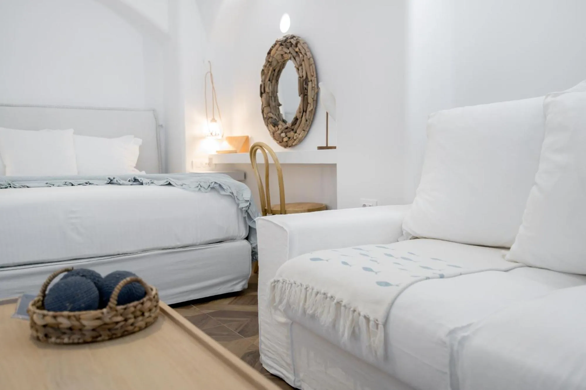 Photo of the whole room, Bed in The Well Parga