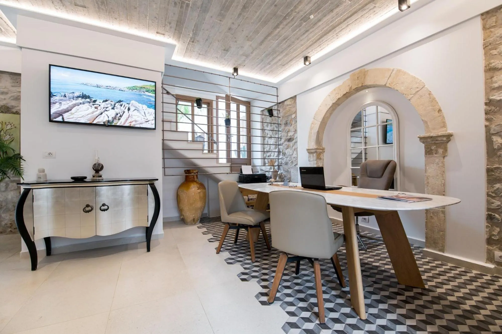 TV and multimedia in The Well Parga