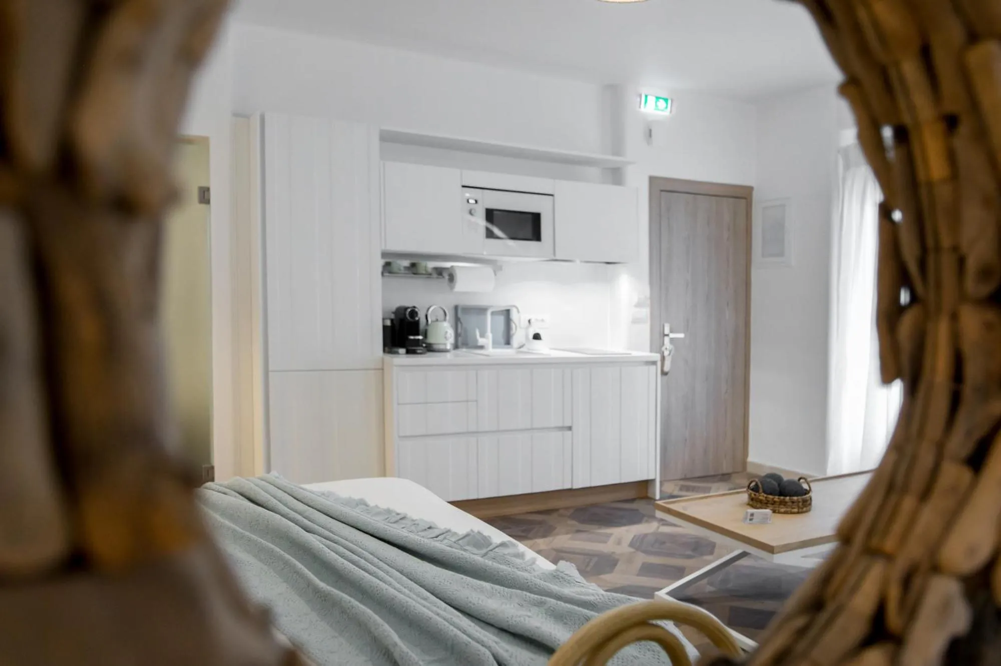 Kitchen or kitchenette, Bed in The Well Parga