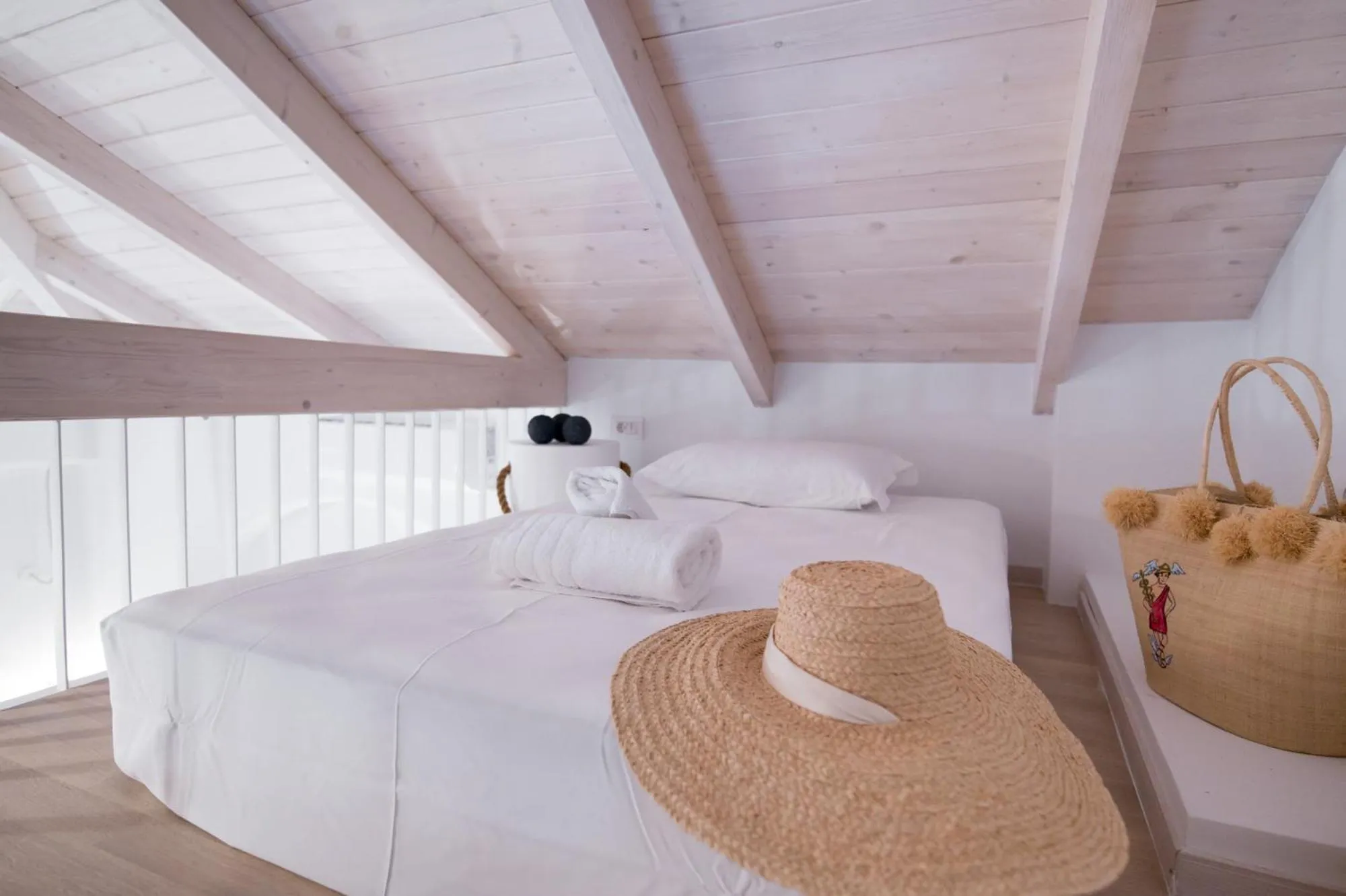 Bedroom, Bed in The Well Parga