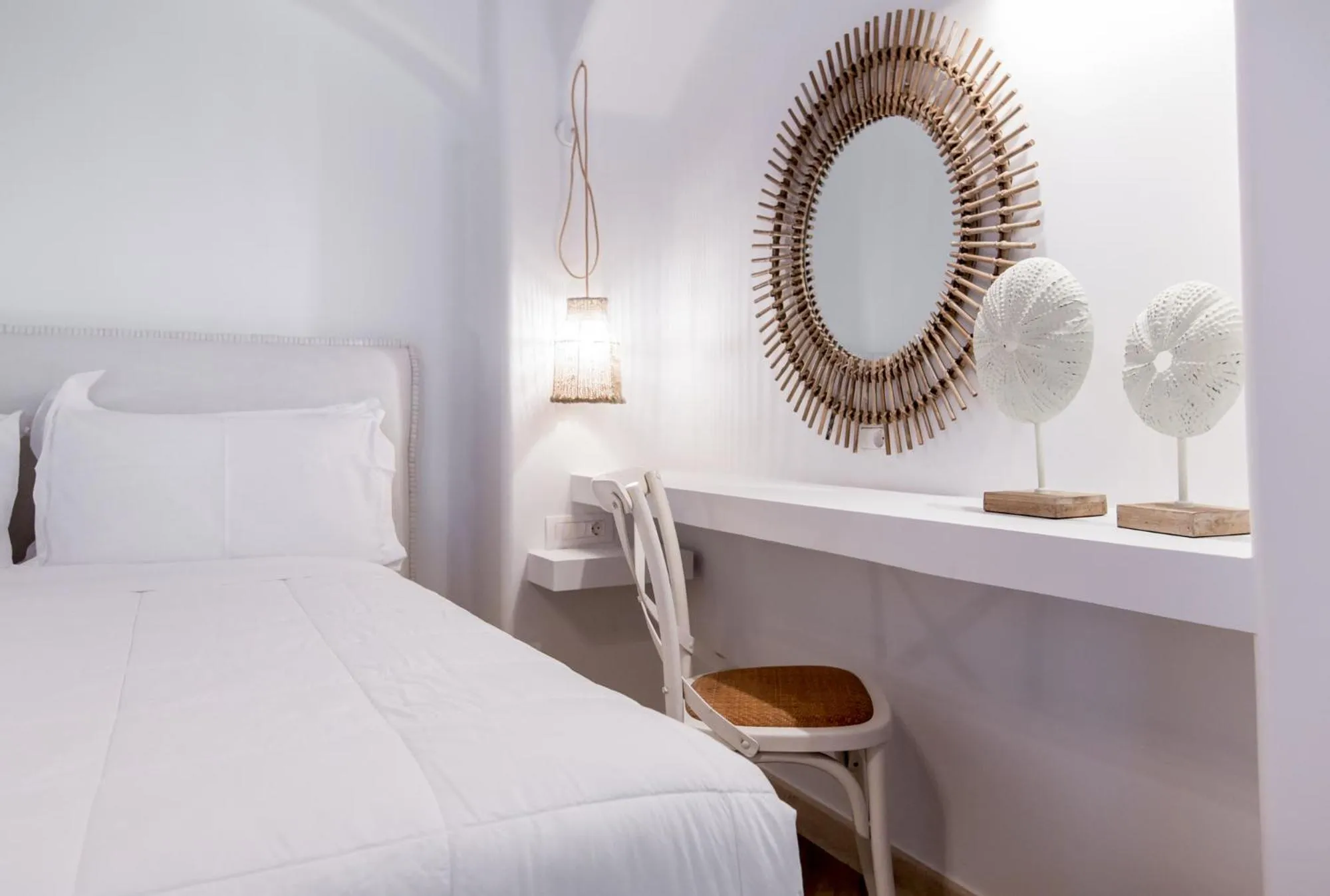 Photo of the whole room, Bed in The Well Parga