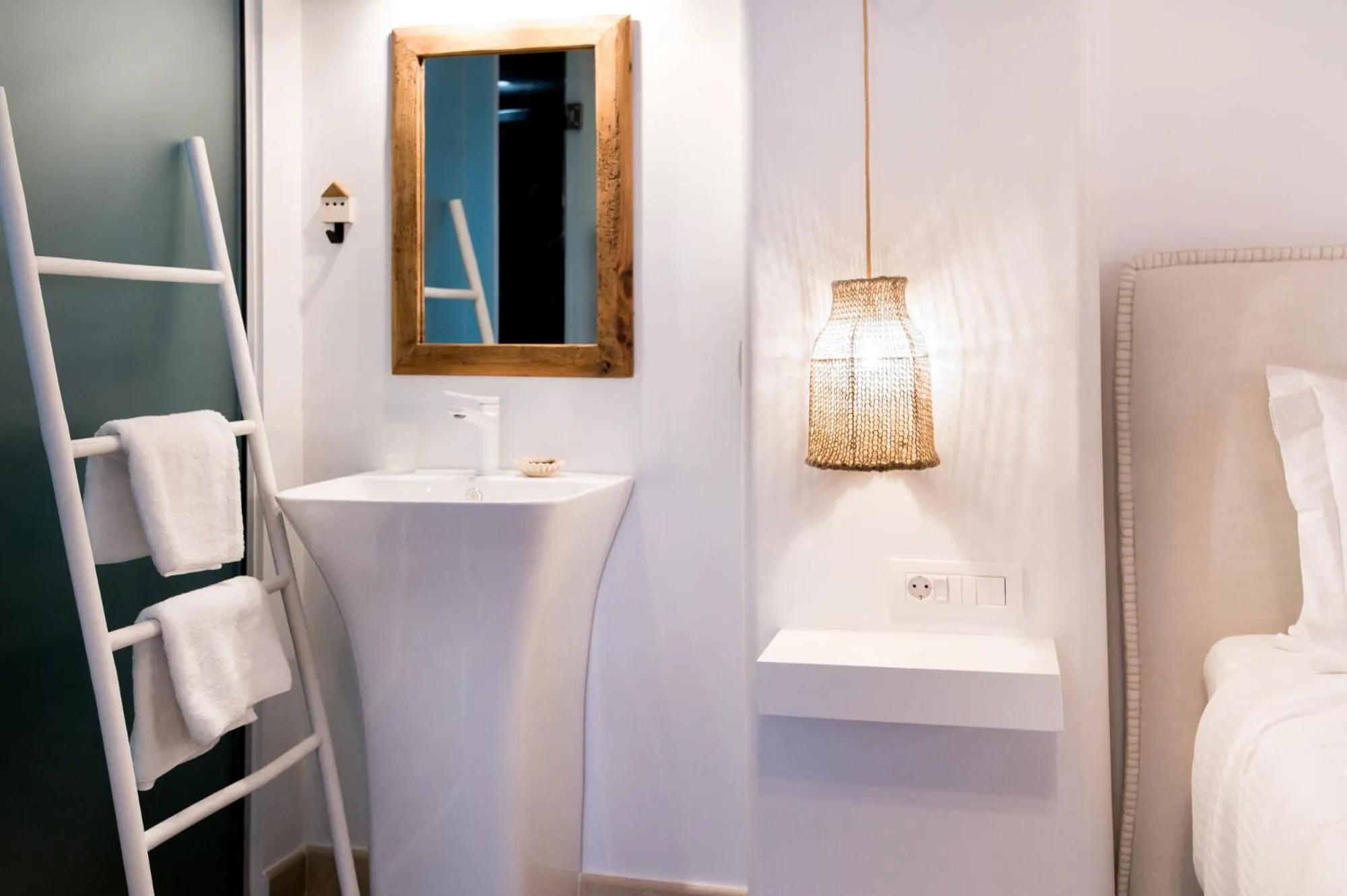 Bedroom, Bed in The Well Parga