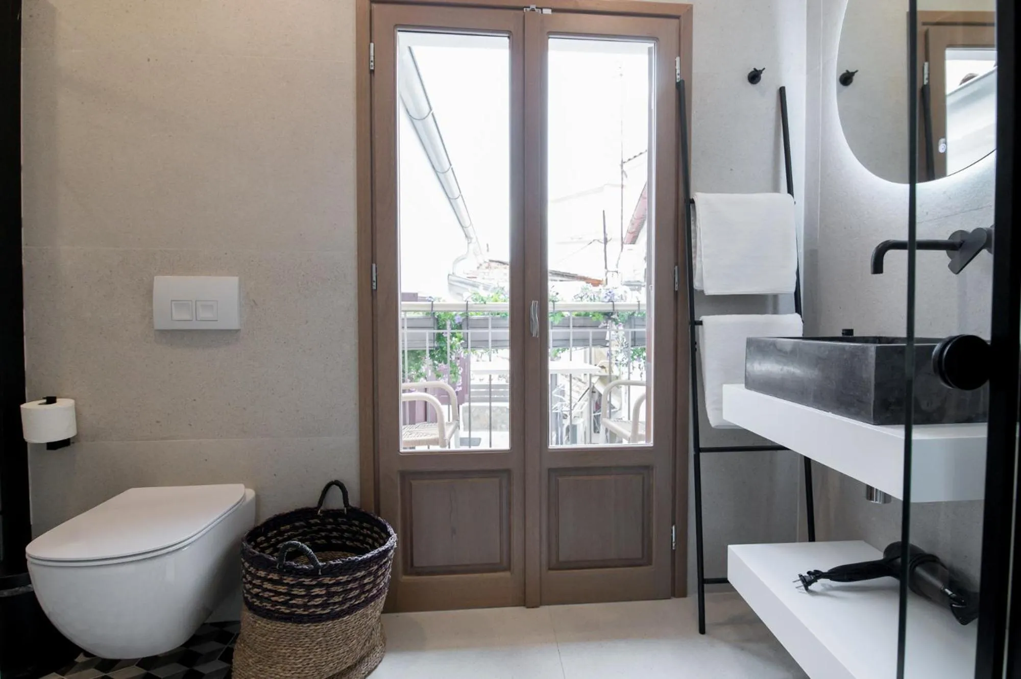 Bathroom in The Well Parga