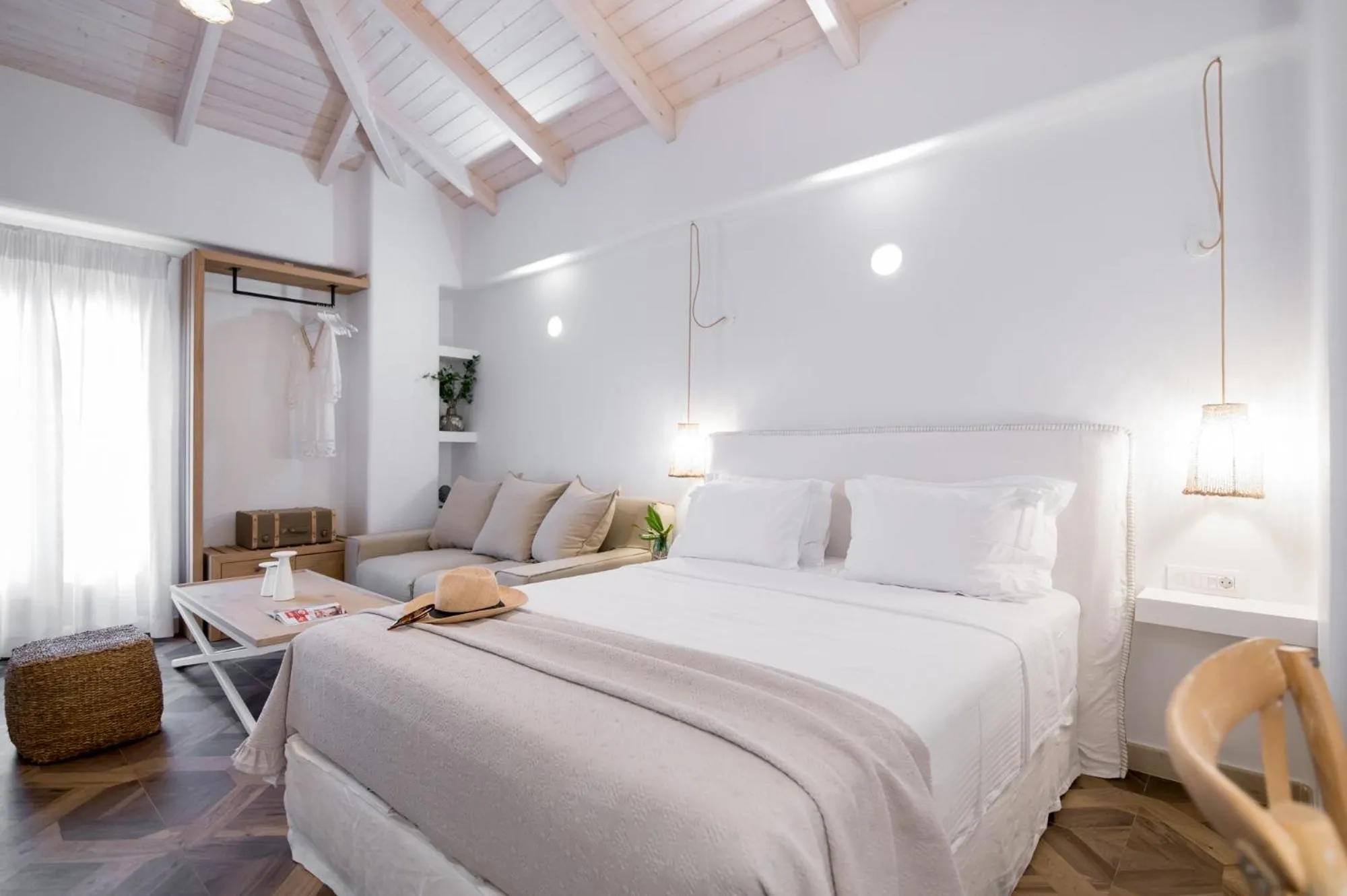 Bedroom, Bed in The Well Parga