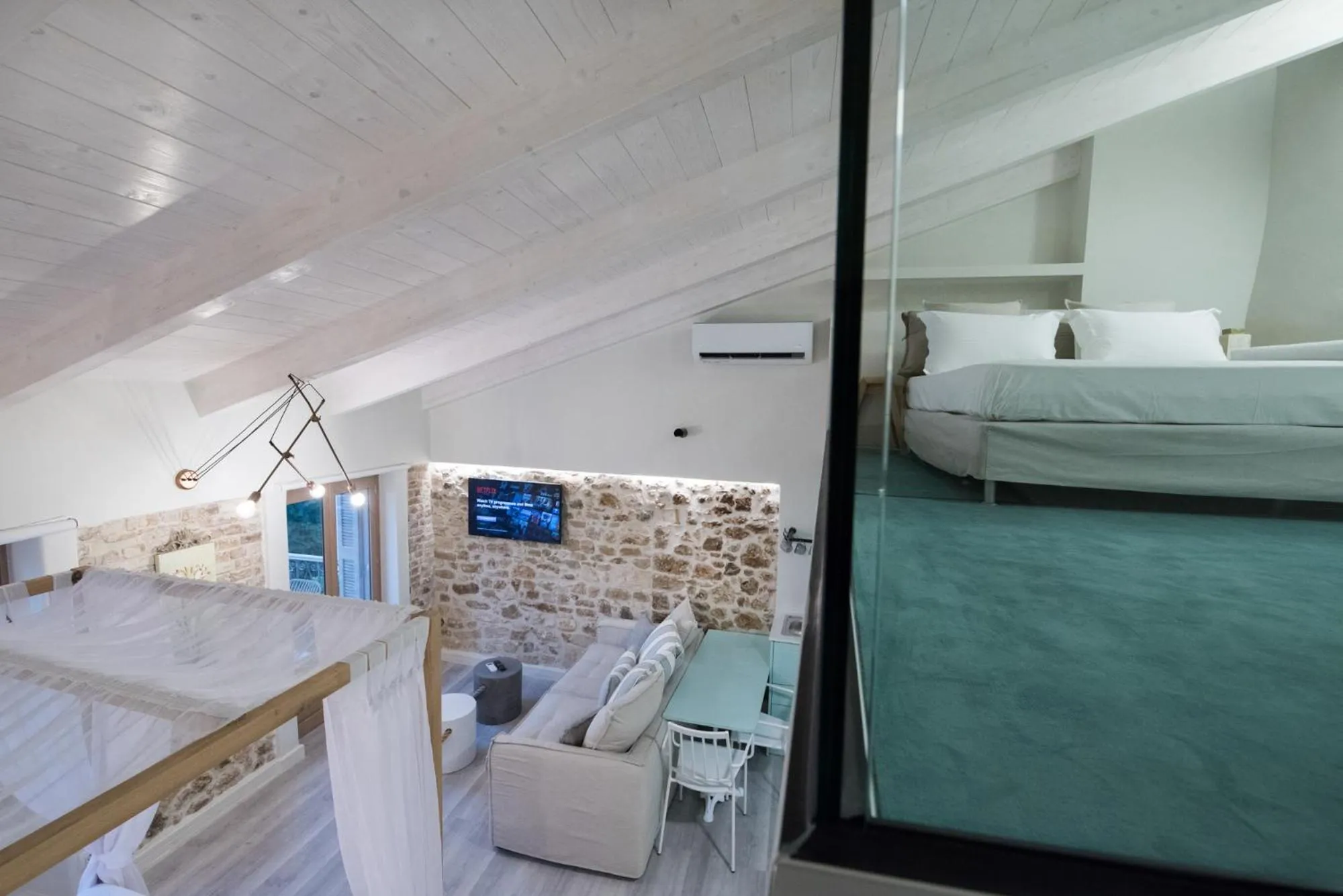 Photo of the whole room, Bed in The Well Parga