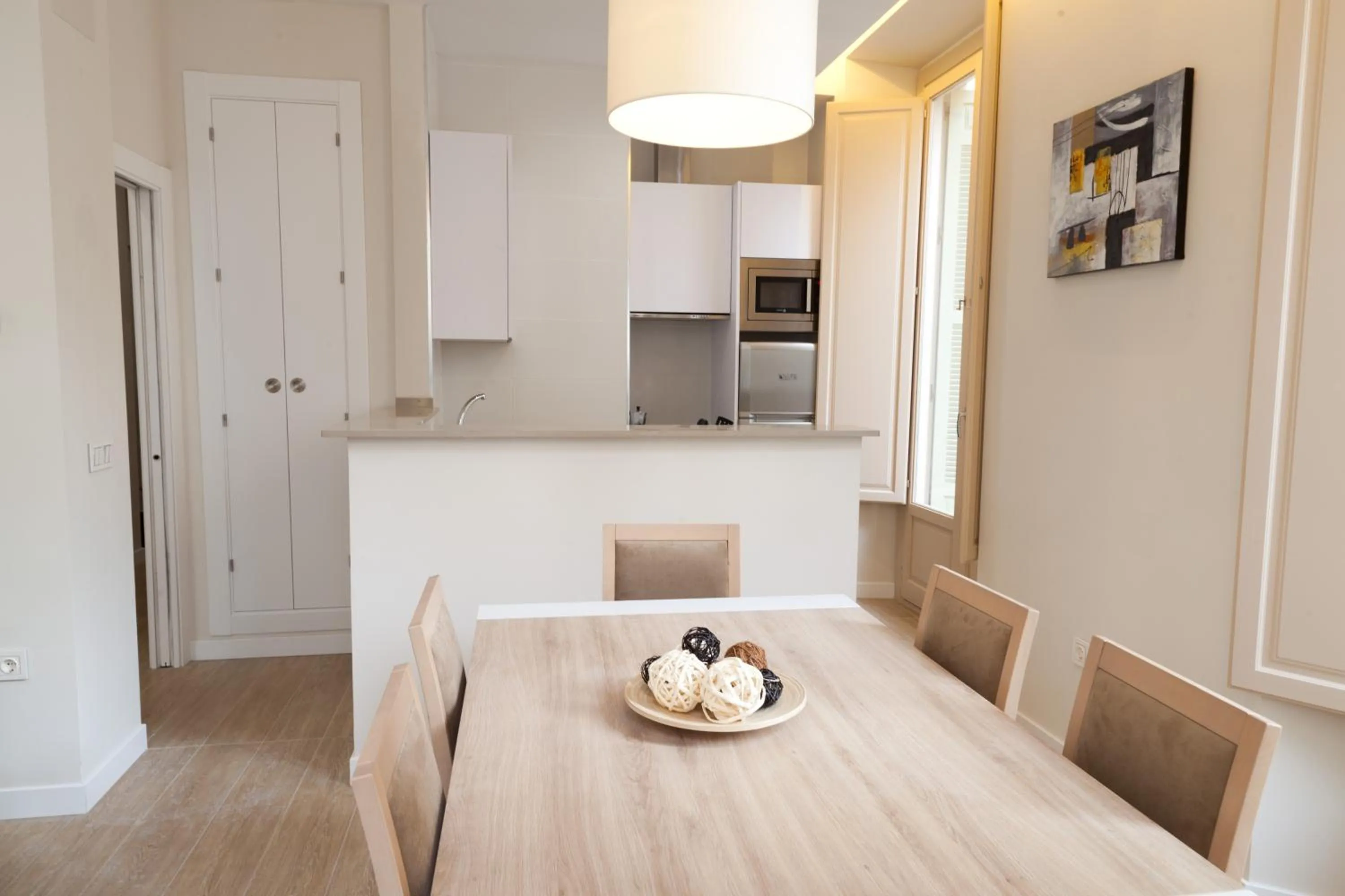 Photo of the whole room in Apartamentos Pinar Malaga Centro