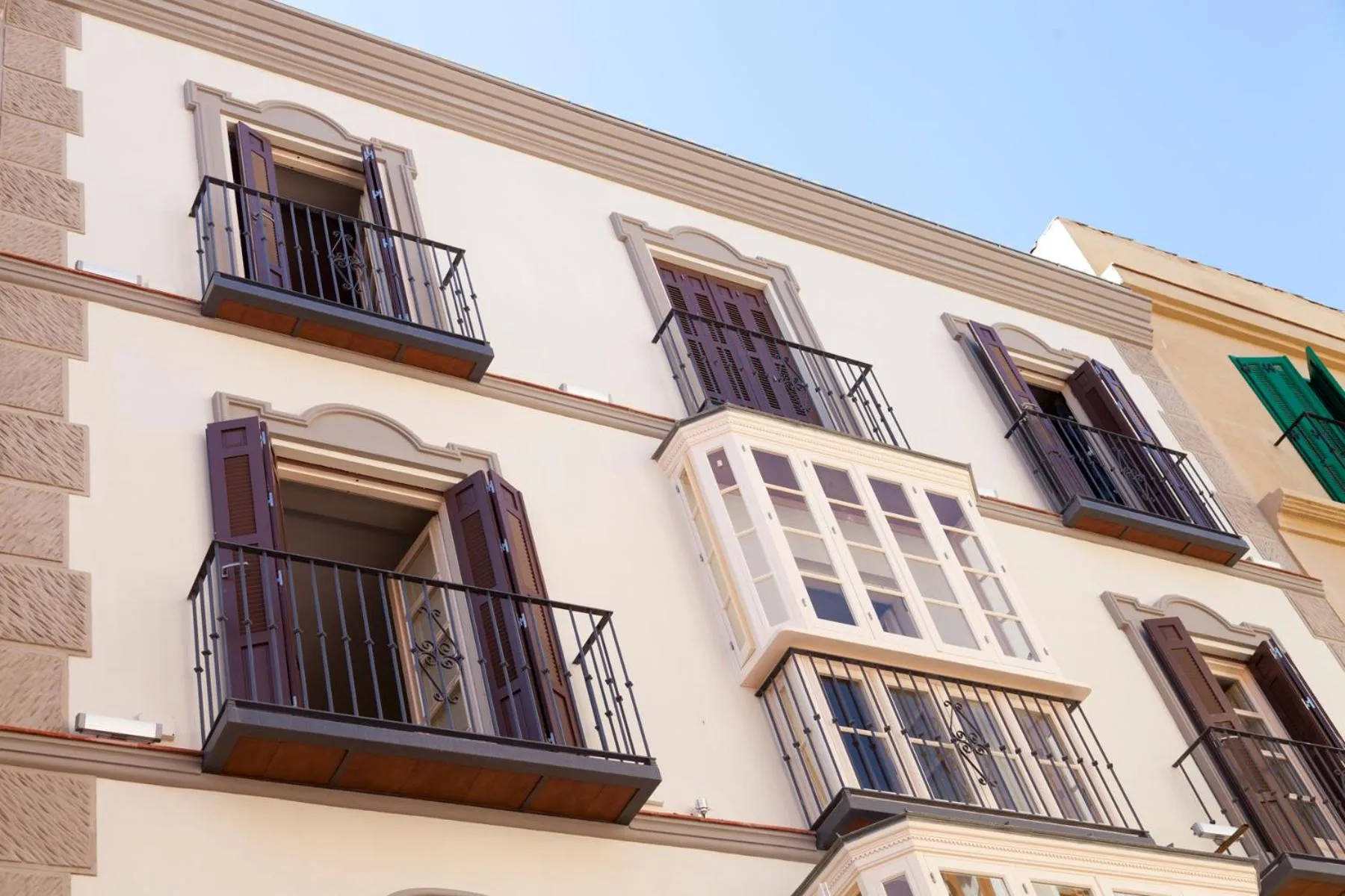 Facade/entrance in Apartamentos Pinar Malaga Centro