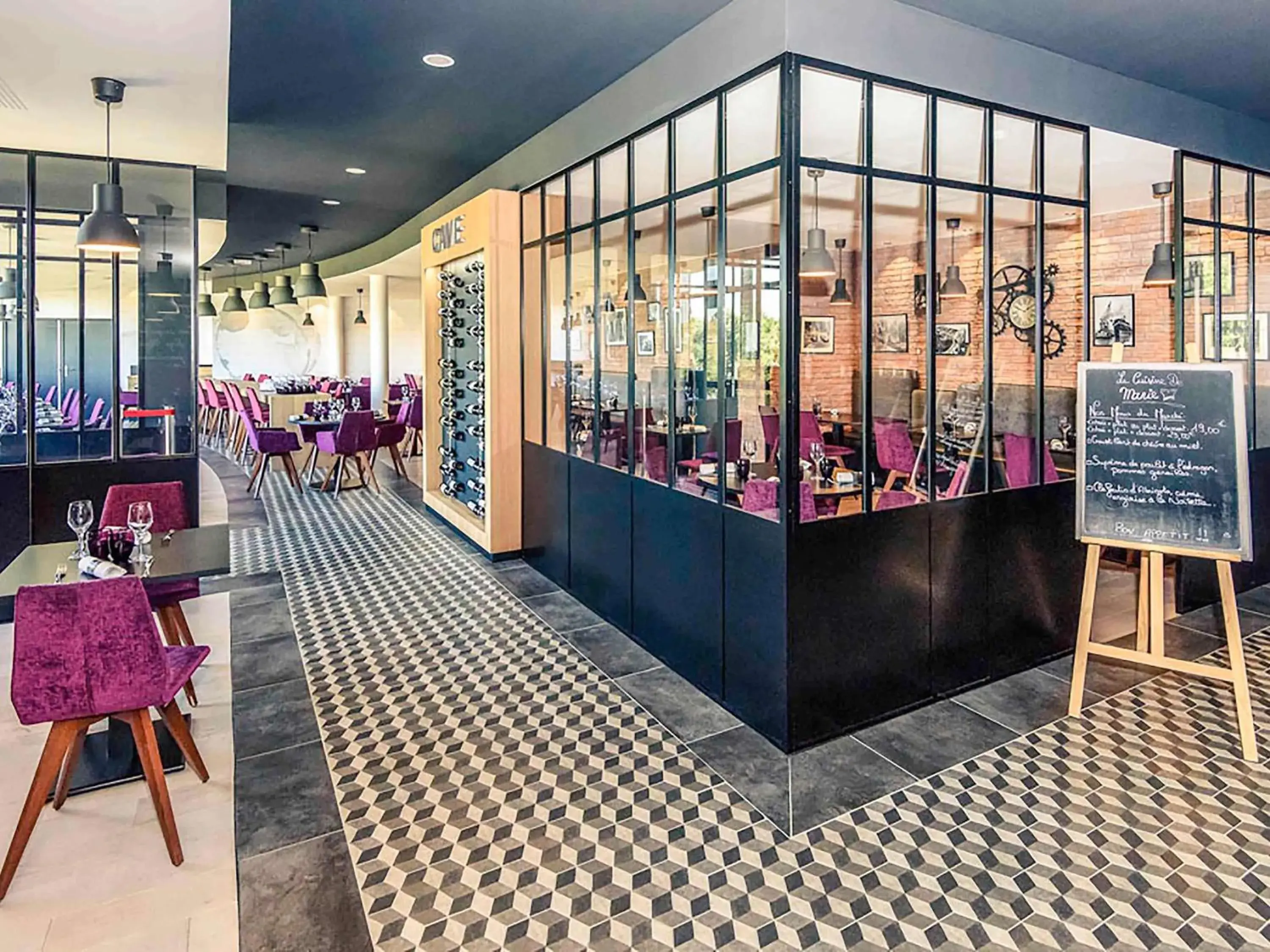 Property building in Mercure Poitiers Site du Futuroscope Property building in Mercure Poitiers Site du Futuroscope