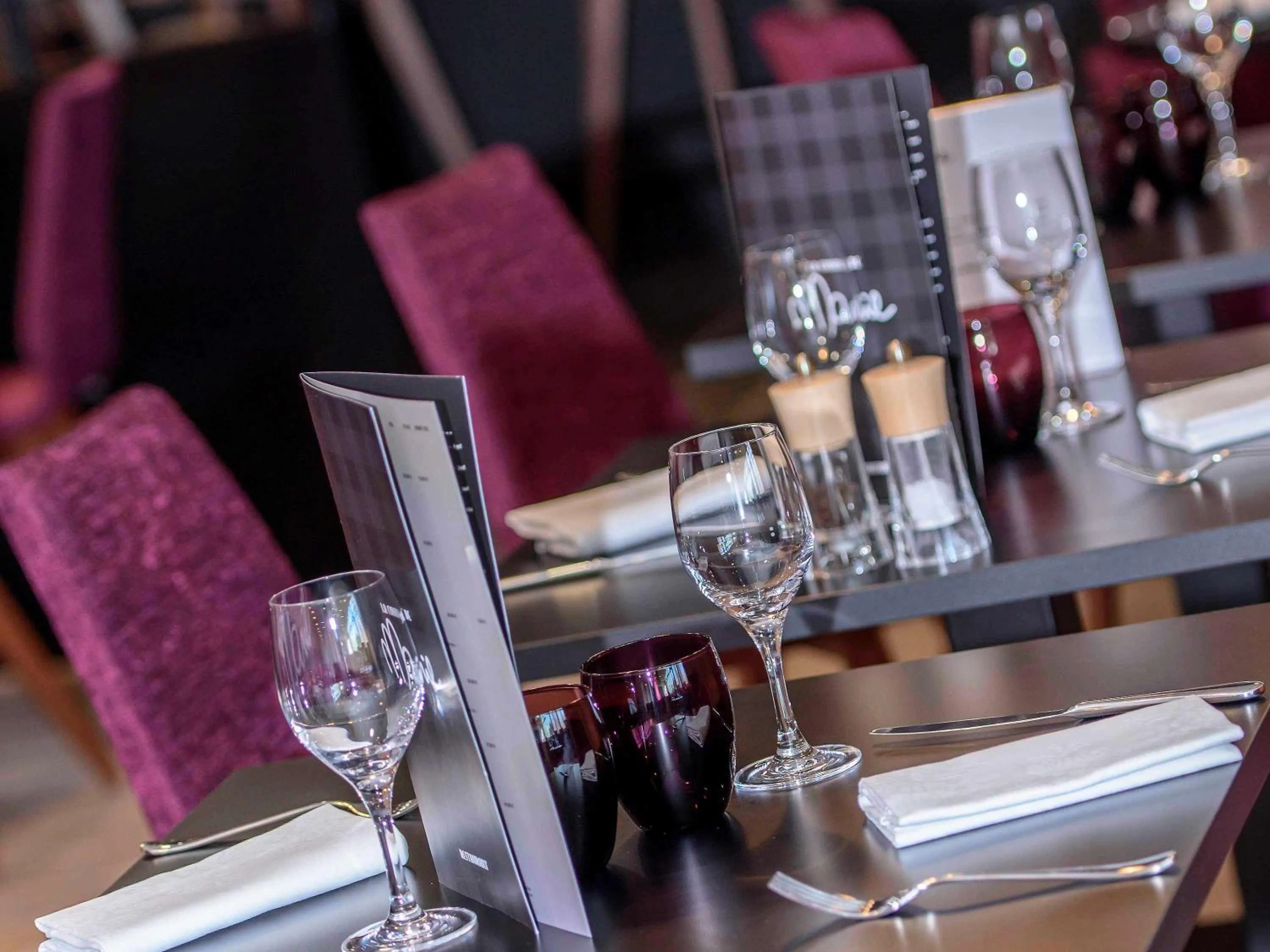 Restaurant/places to eat in Mercure Poitiers Site du Futuroscope