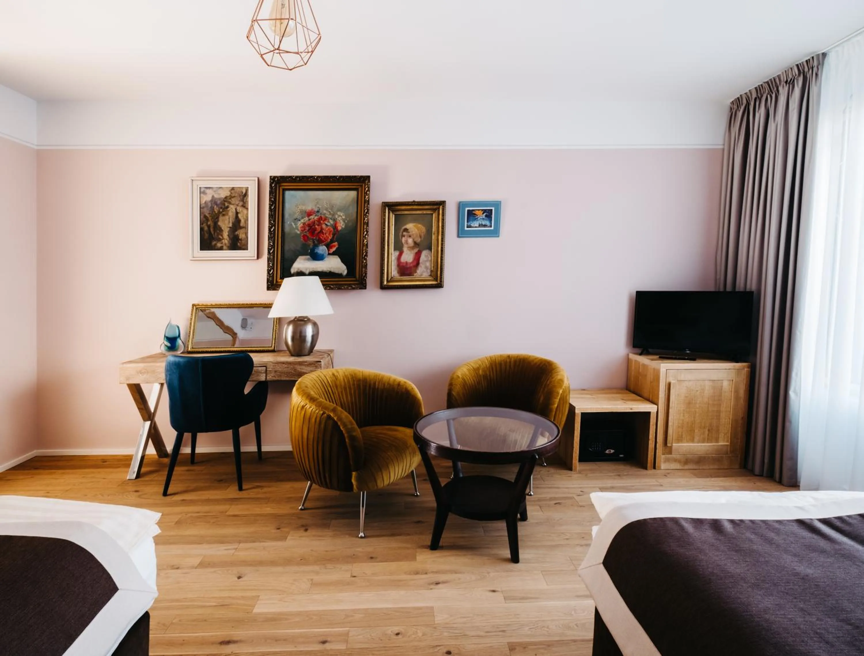 Seating area, Bed in Boutique hotel Corso