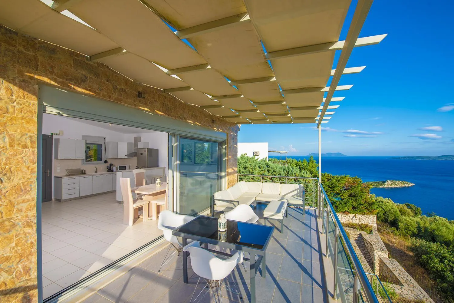 Balcony/Terrace in Dream View Villas