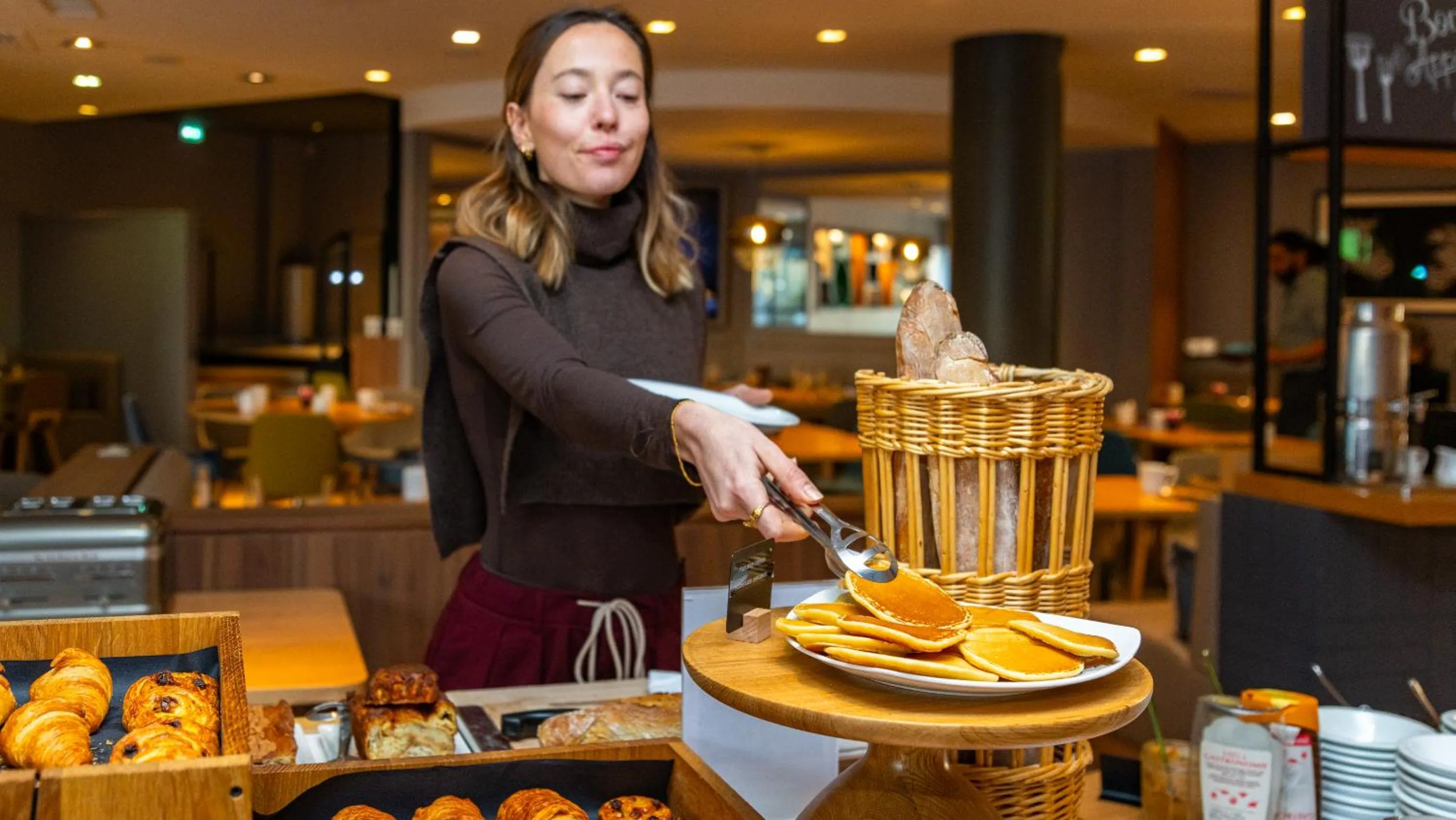 Breakfast in Holiday Inn Dijon Toison D'or by IHG
