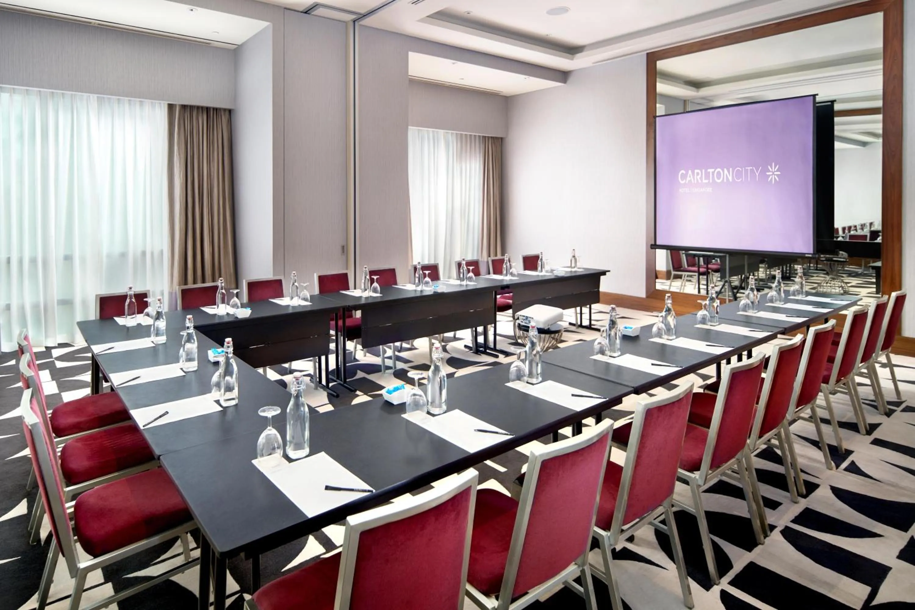 Meeting/conference room in Carlton City Hotel Singapore