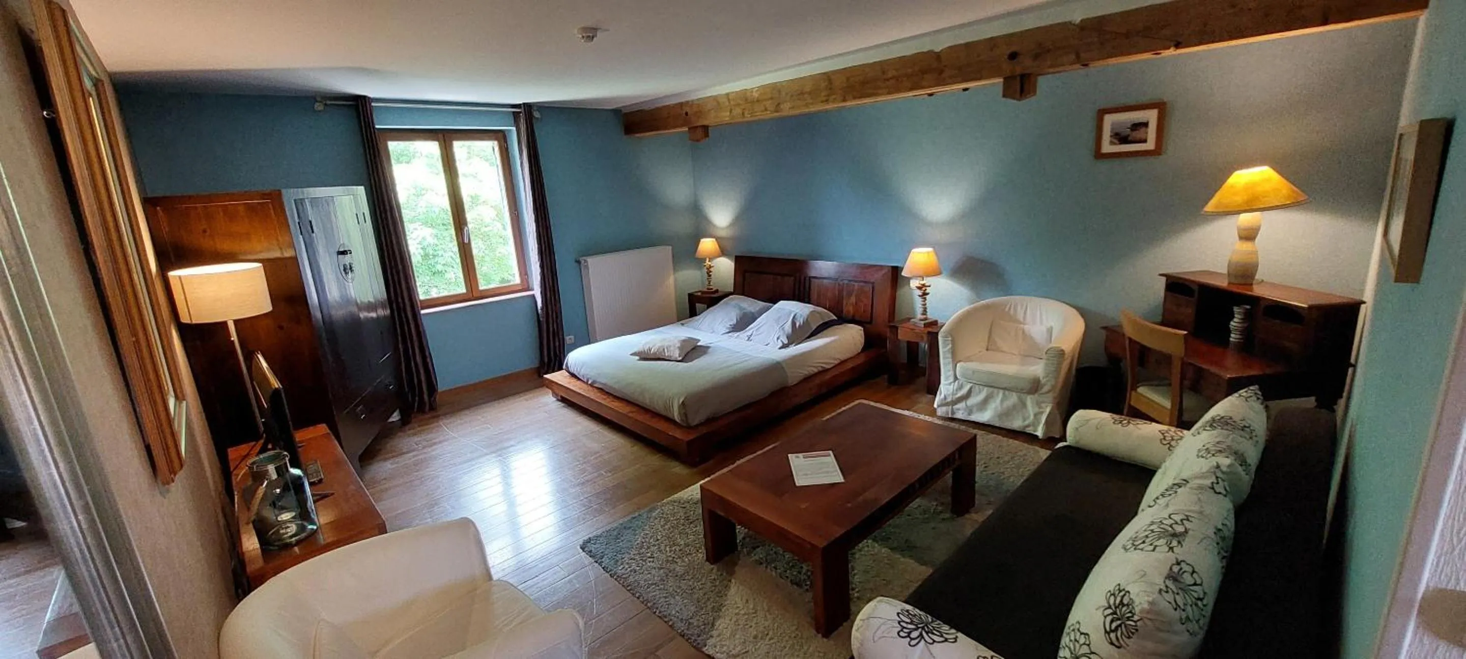 Bedroom, Bed in Les Lavandières de Fontaine