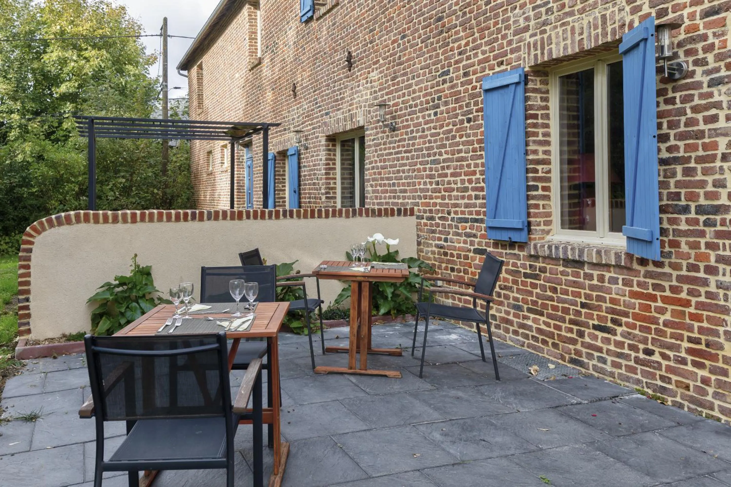 Patio in Les Lavandières de Fontaine