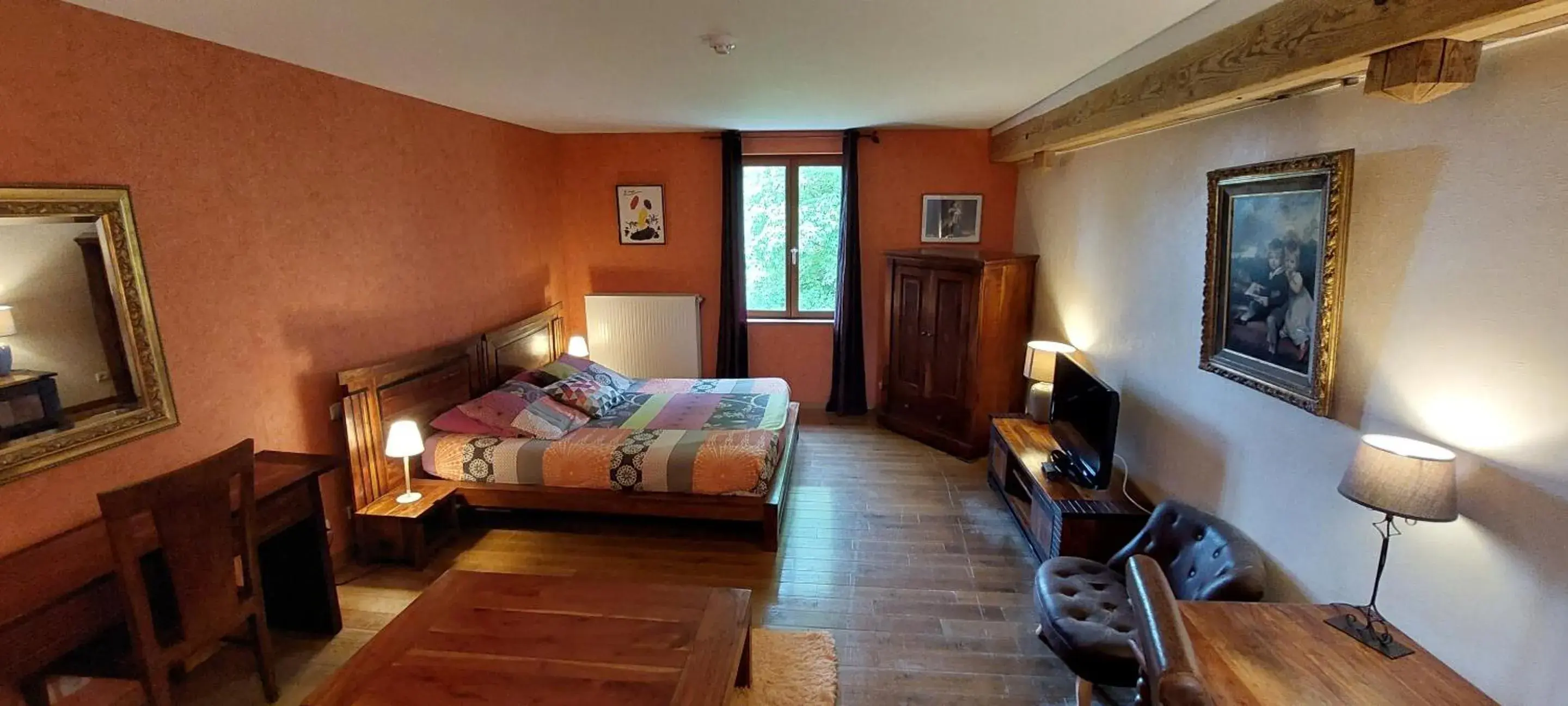 Standard Quadruple Room - single occupancy in LES LAVANDIERES DE FONTAINE - A Standard Quadruple Room - single occupancy in LES LAVANDIERES DE FONTAINE - A