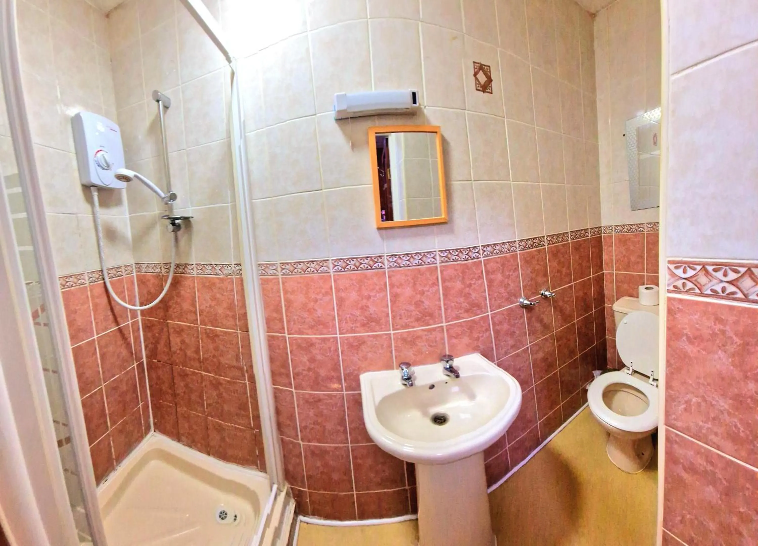 Bathroom in The Albany hotel