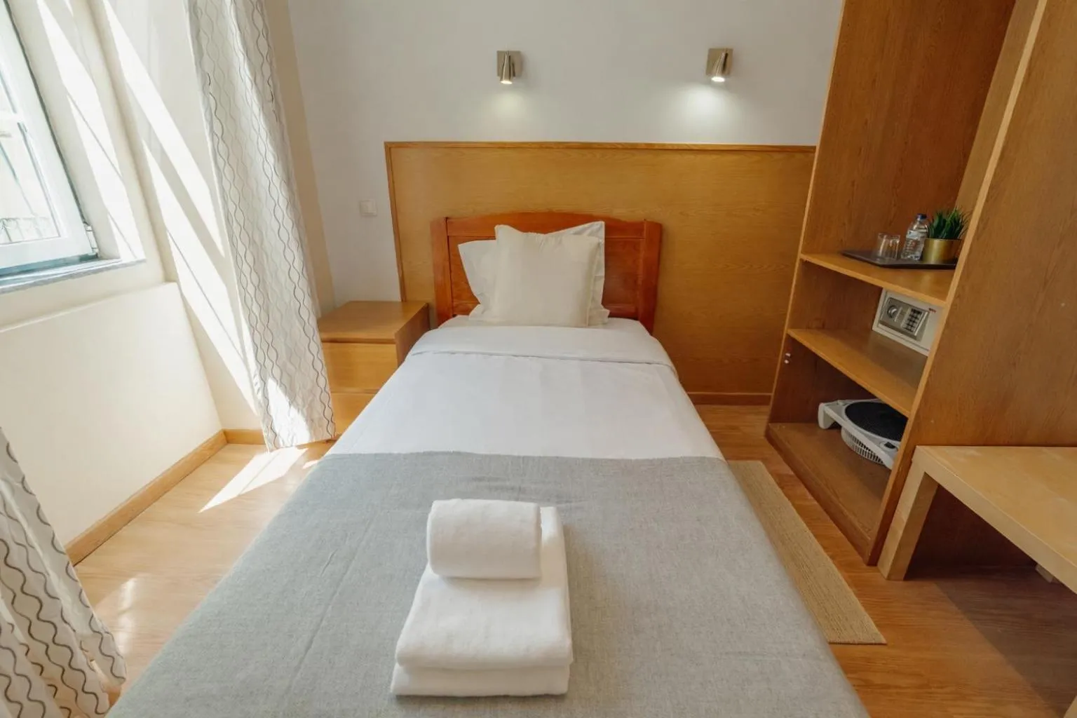 Bed in Baixa GuestHouse