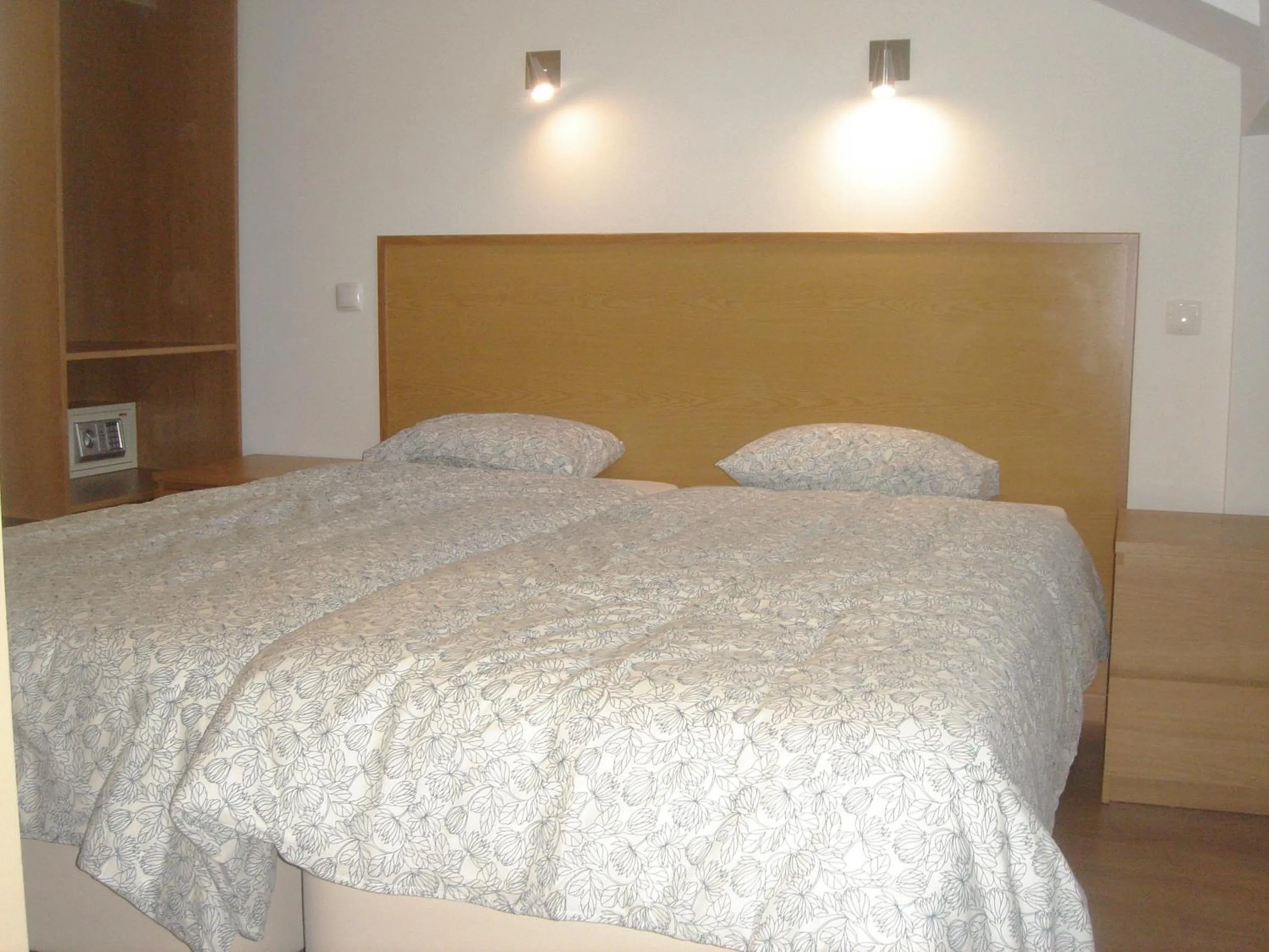 Bedroom, Bed in Baixa GuestHouse