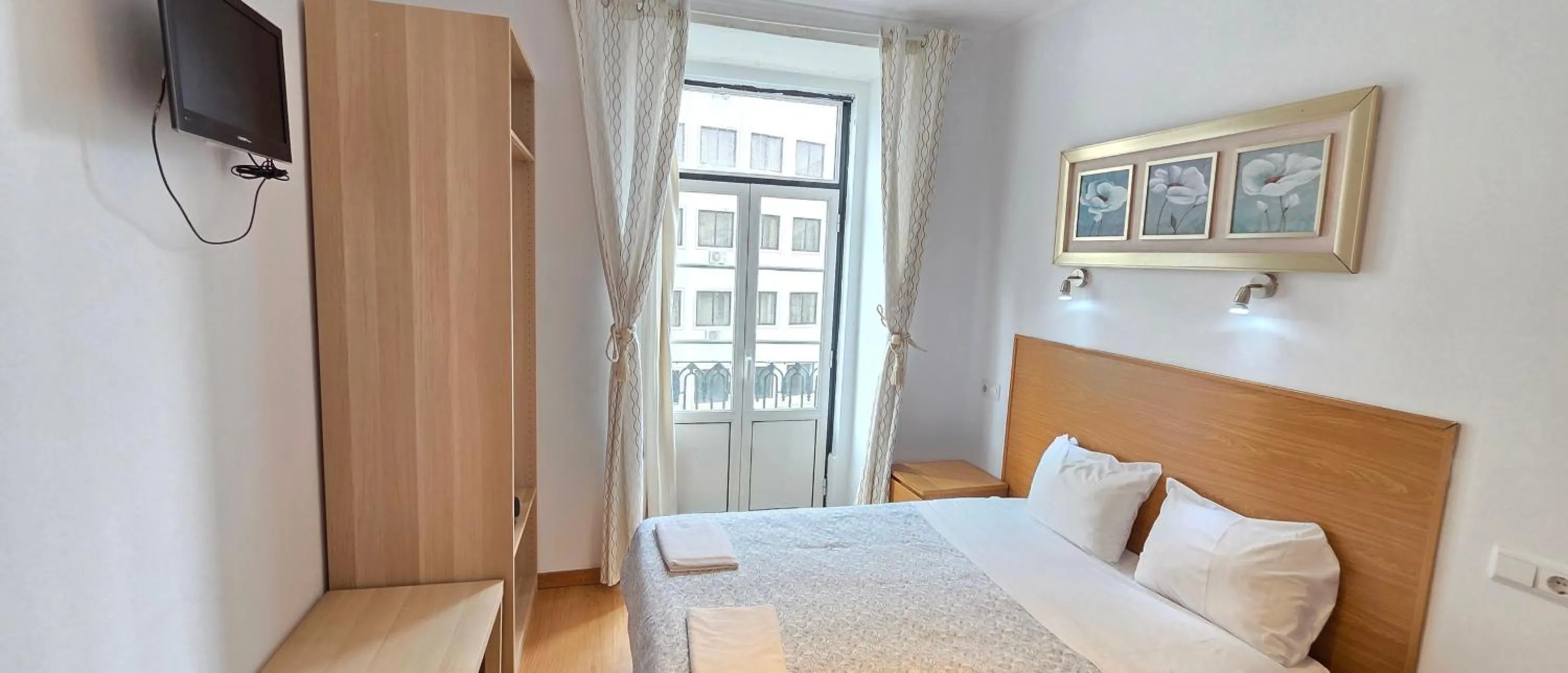 Bed in Baixa GuestHouse