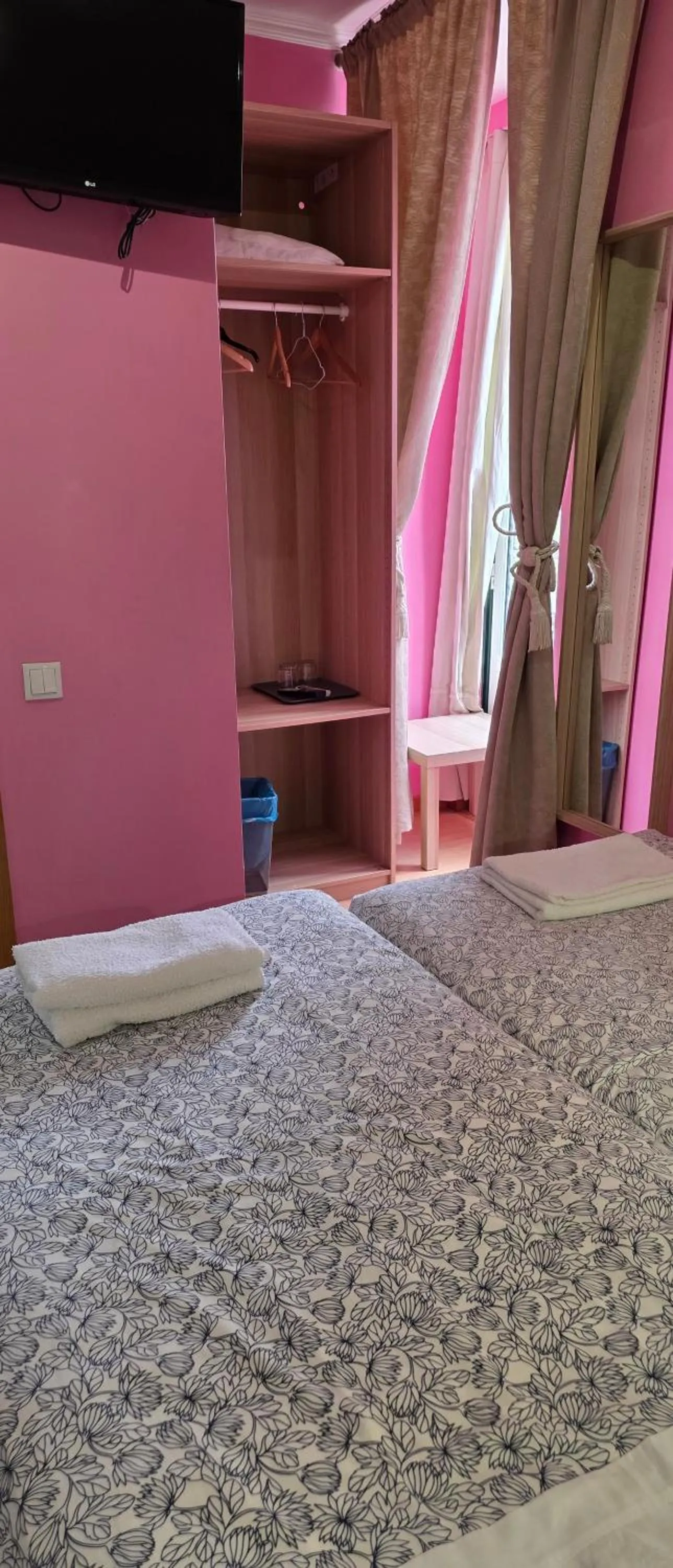 Bed in Baixa GuestHouse