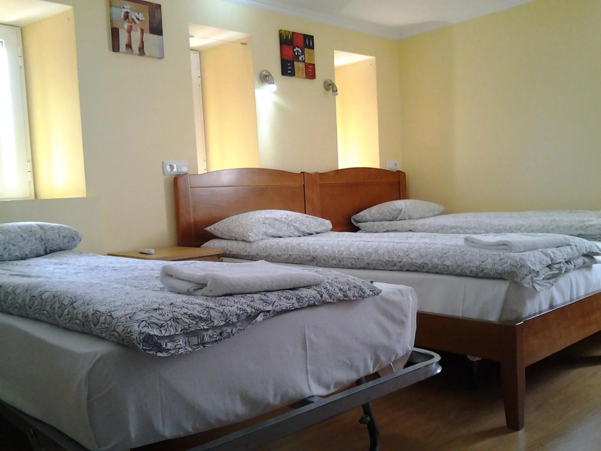 Bedroom, Bed in Baixa GuestHouse