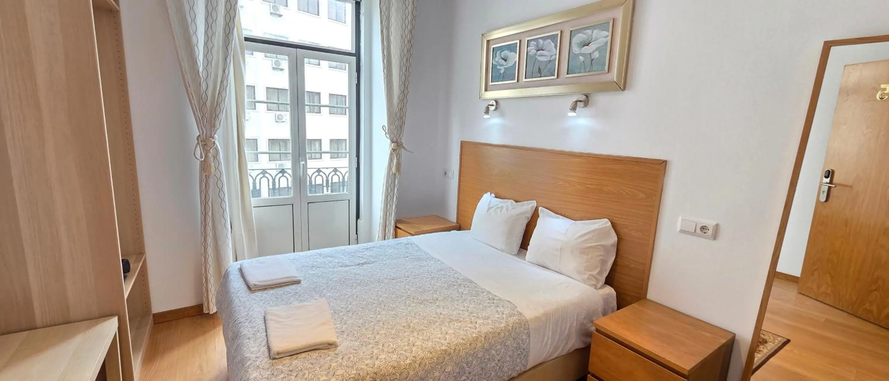 Bed in Baixa GuestHouse