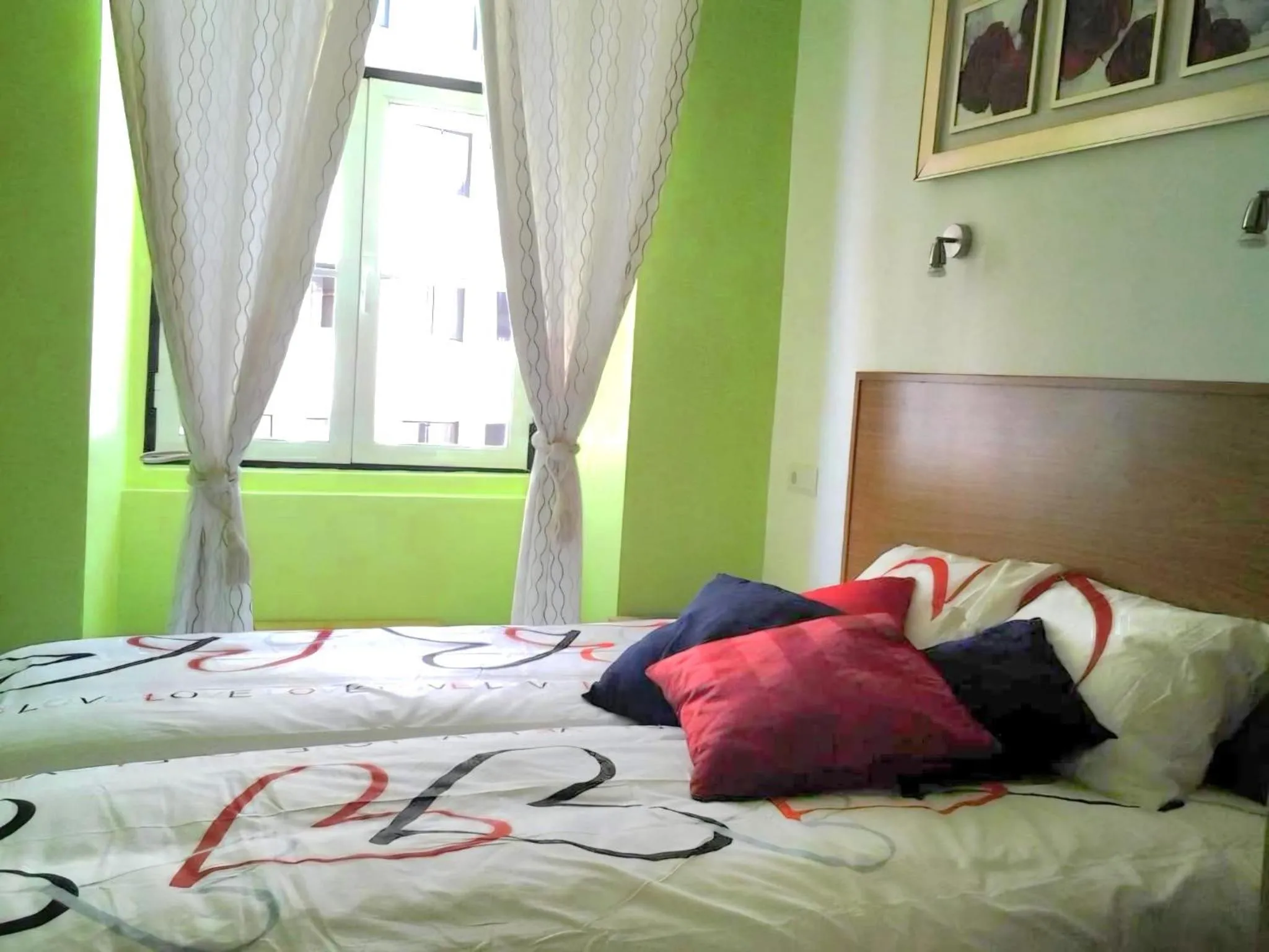 Bed in Baixa GuestHouse