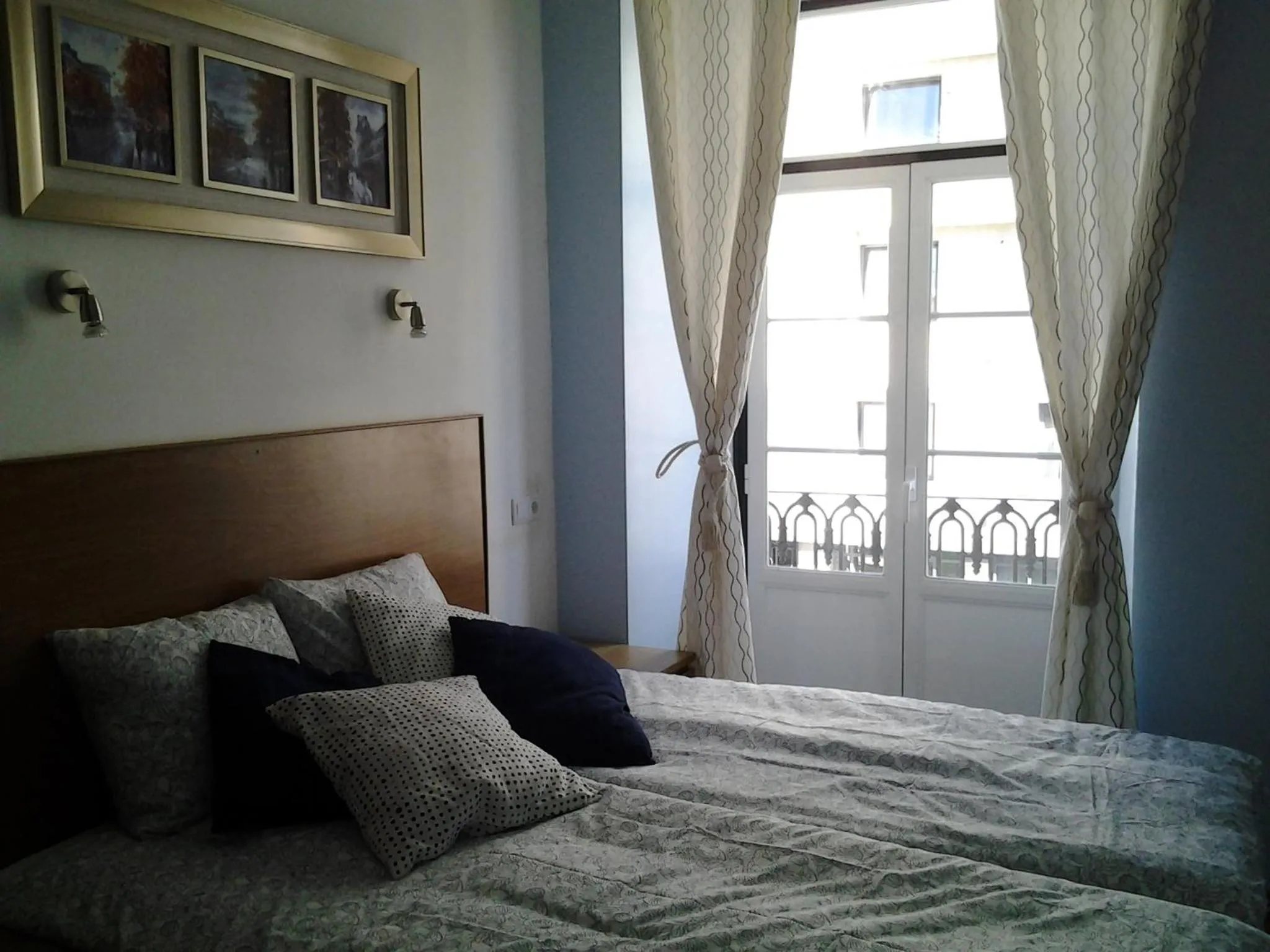 Bedroom, Bed in Baixa GuestHouse