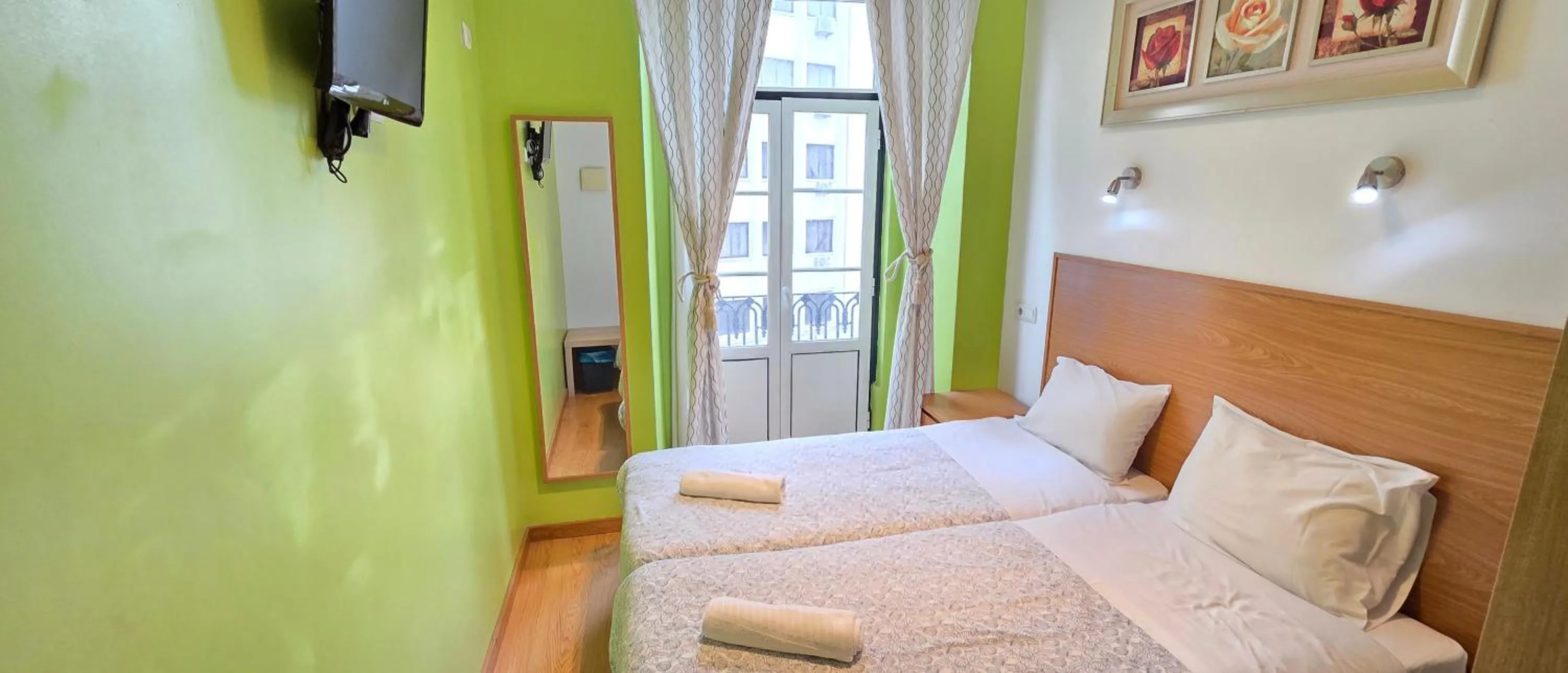 Bed in Baixa GuestHouse
