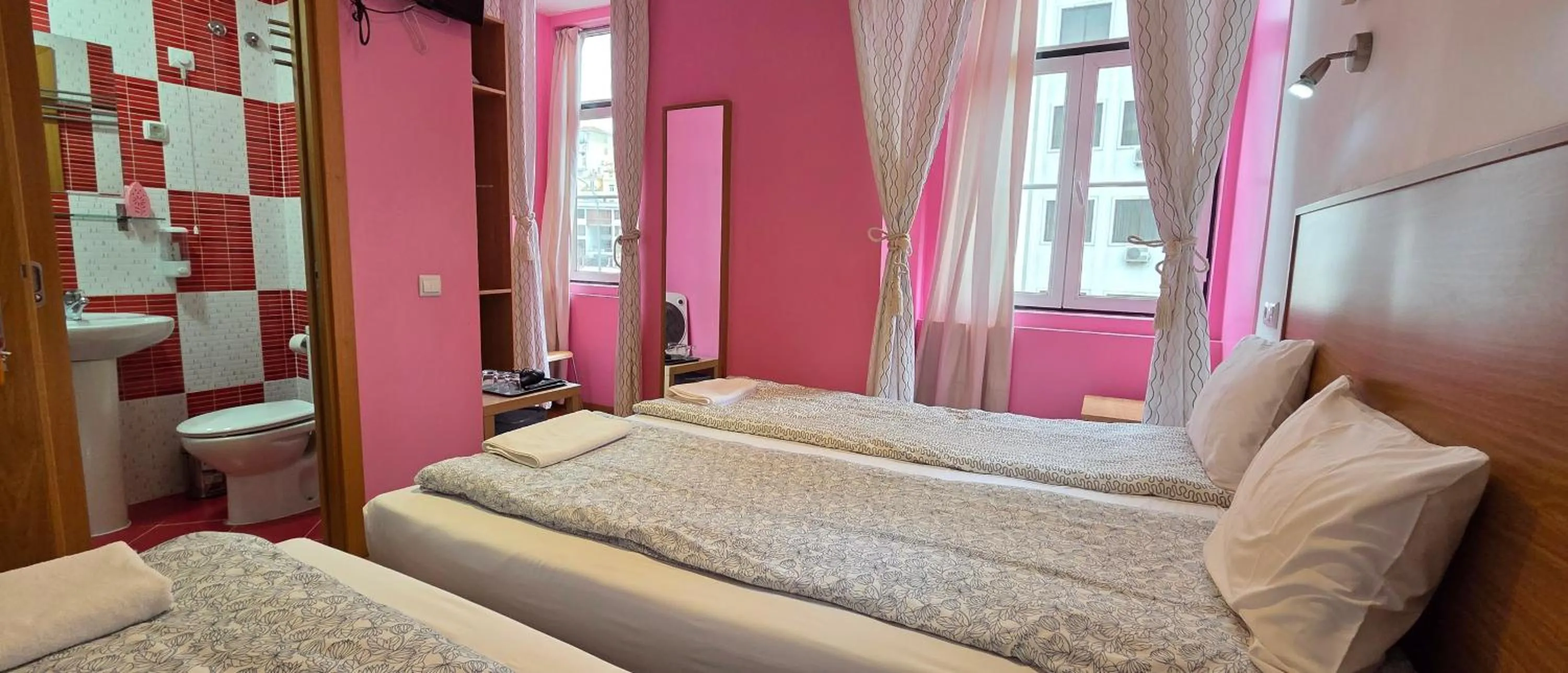 Bed in Baixa GuestHouse