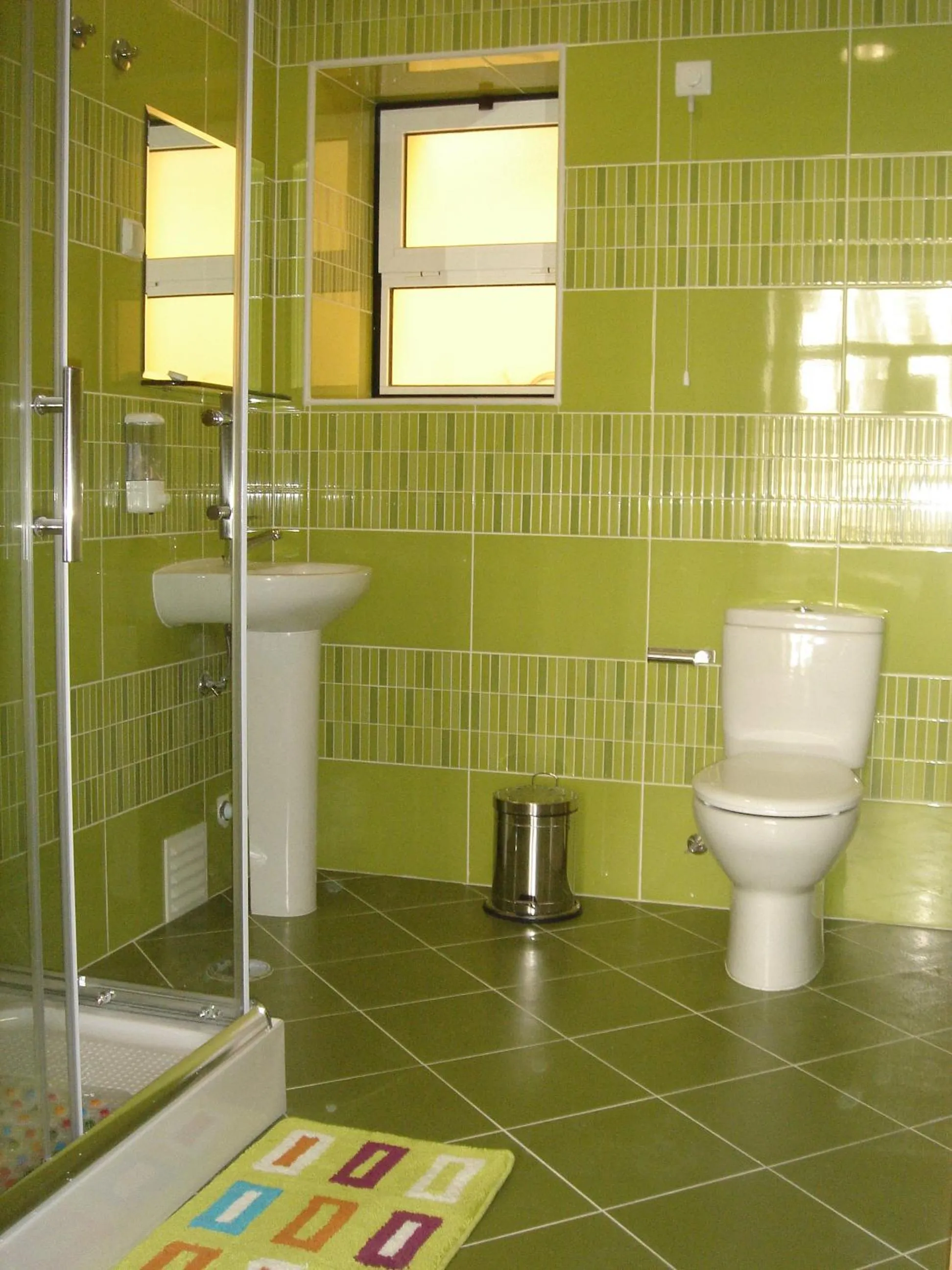 Bathroom in Baixa GuestHouse