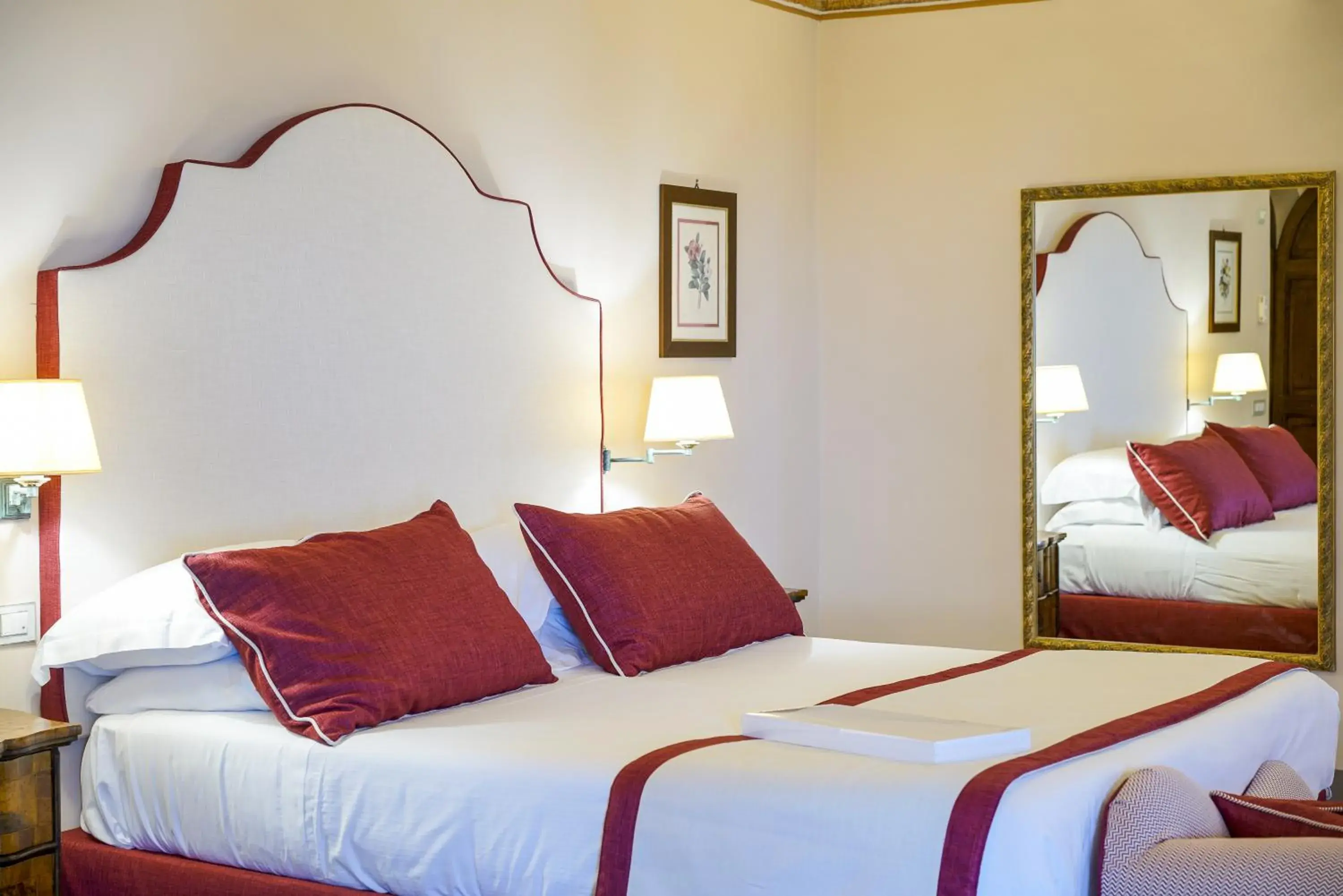 Bedroom, Bed in Hotel Villa Cimbrone Bedroom, Bed in Hotel Villa Cimbrone