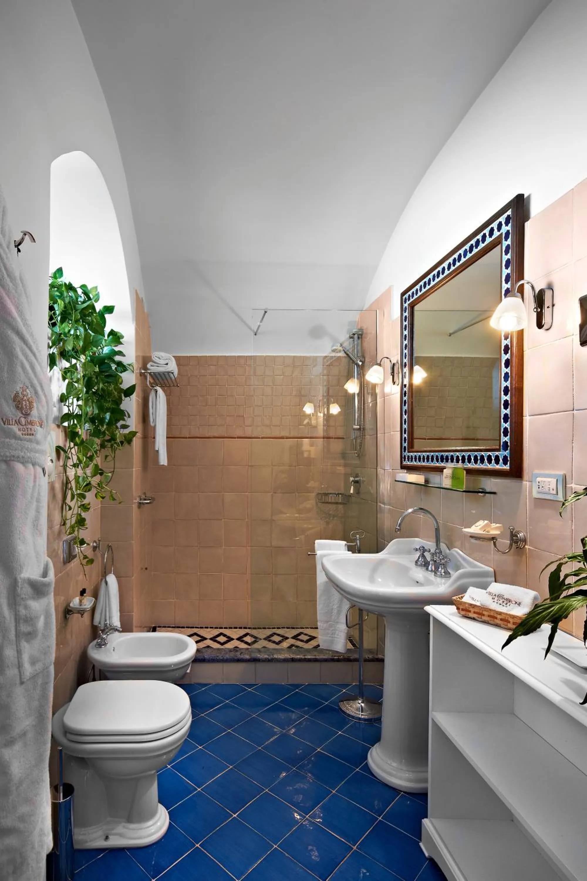 Shower in Hotel Villa Cimbrone