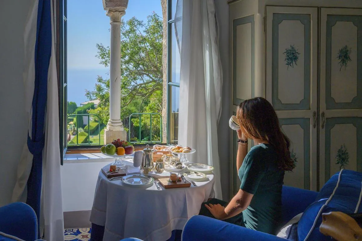 room service in Hotel Villa Cimbrone