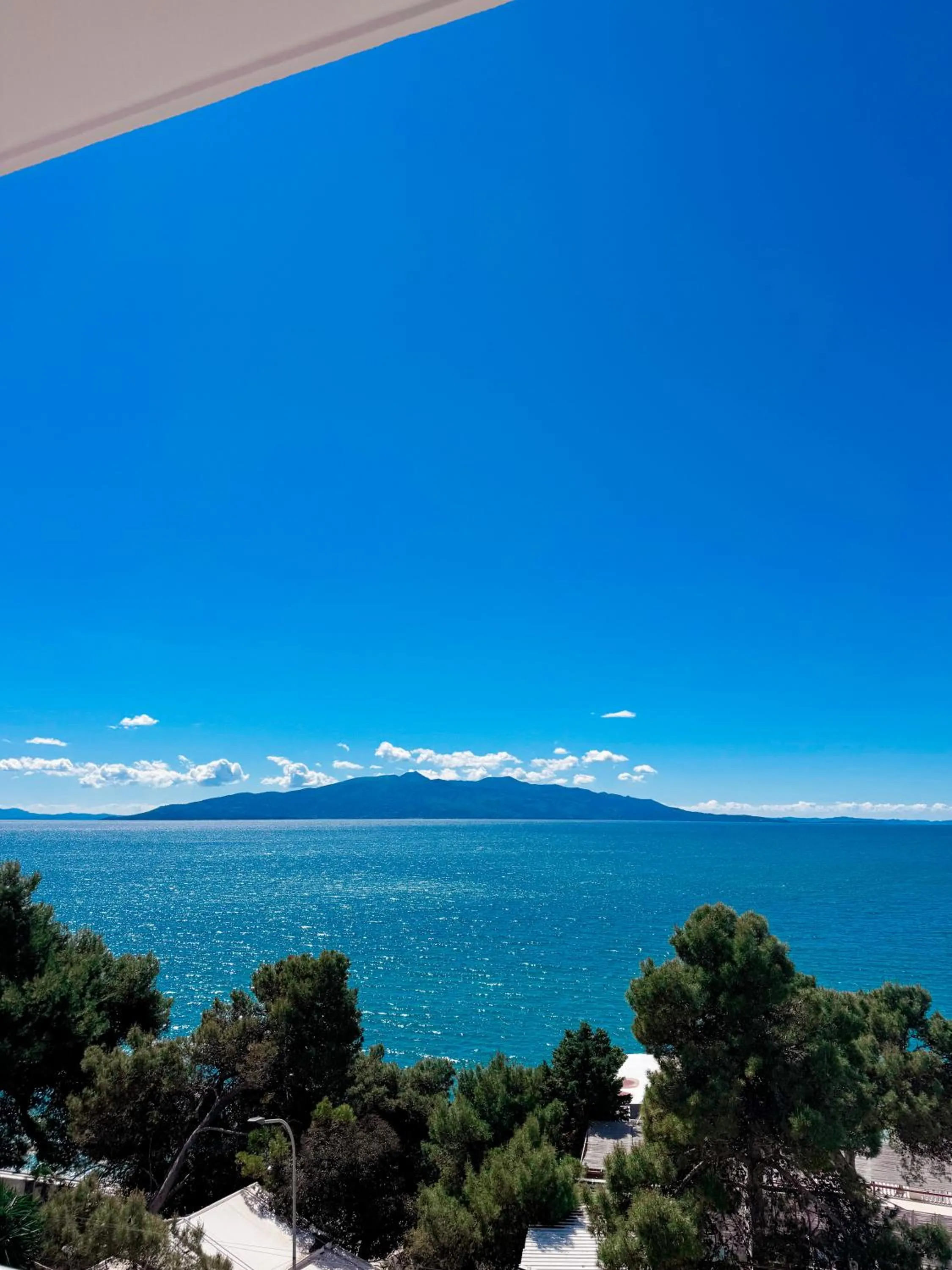 Sea view in New Heaven Hotel