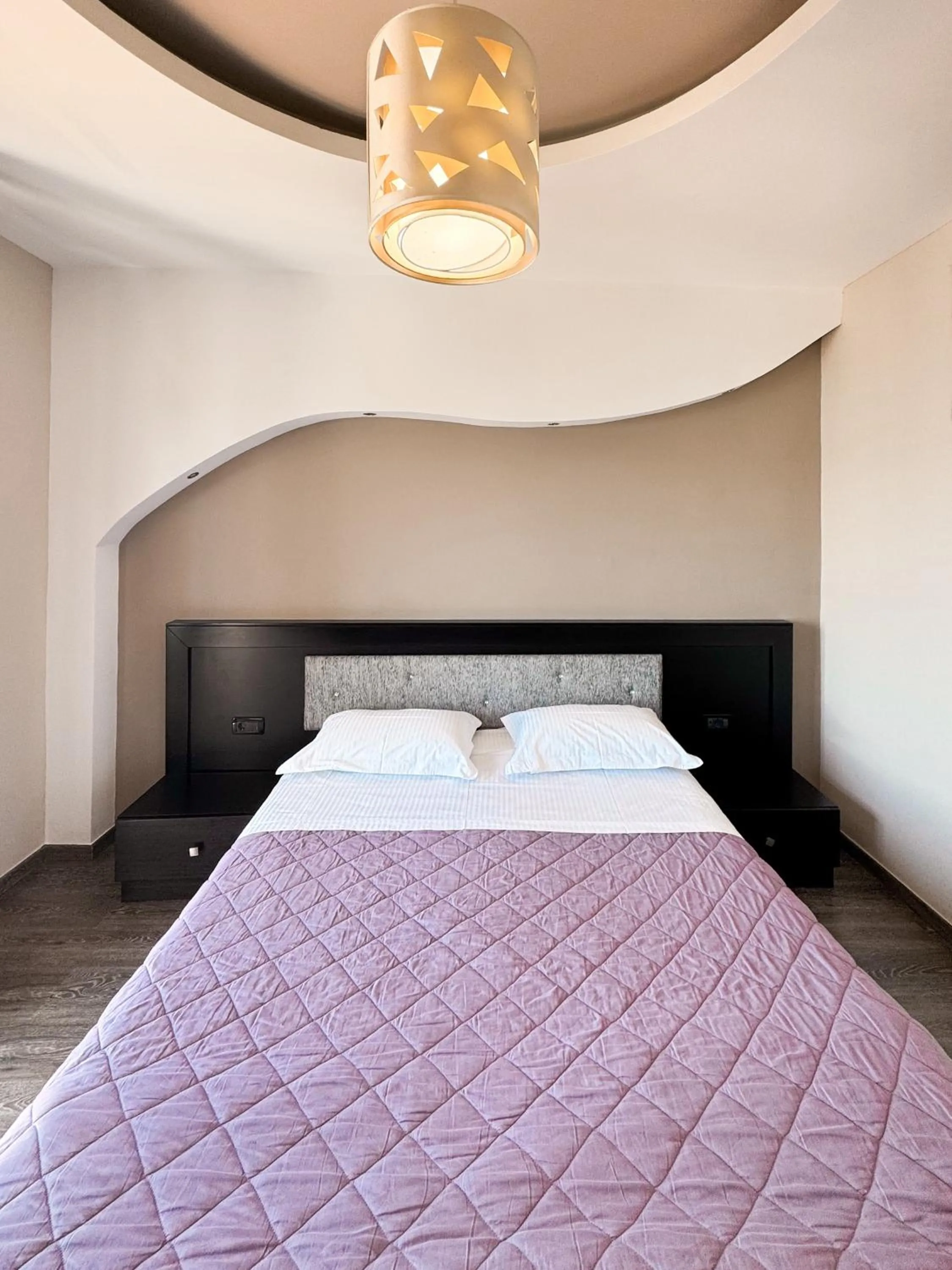 Bedroom, Bed in New Heaven Hotel