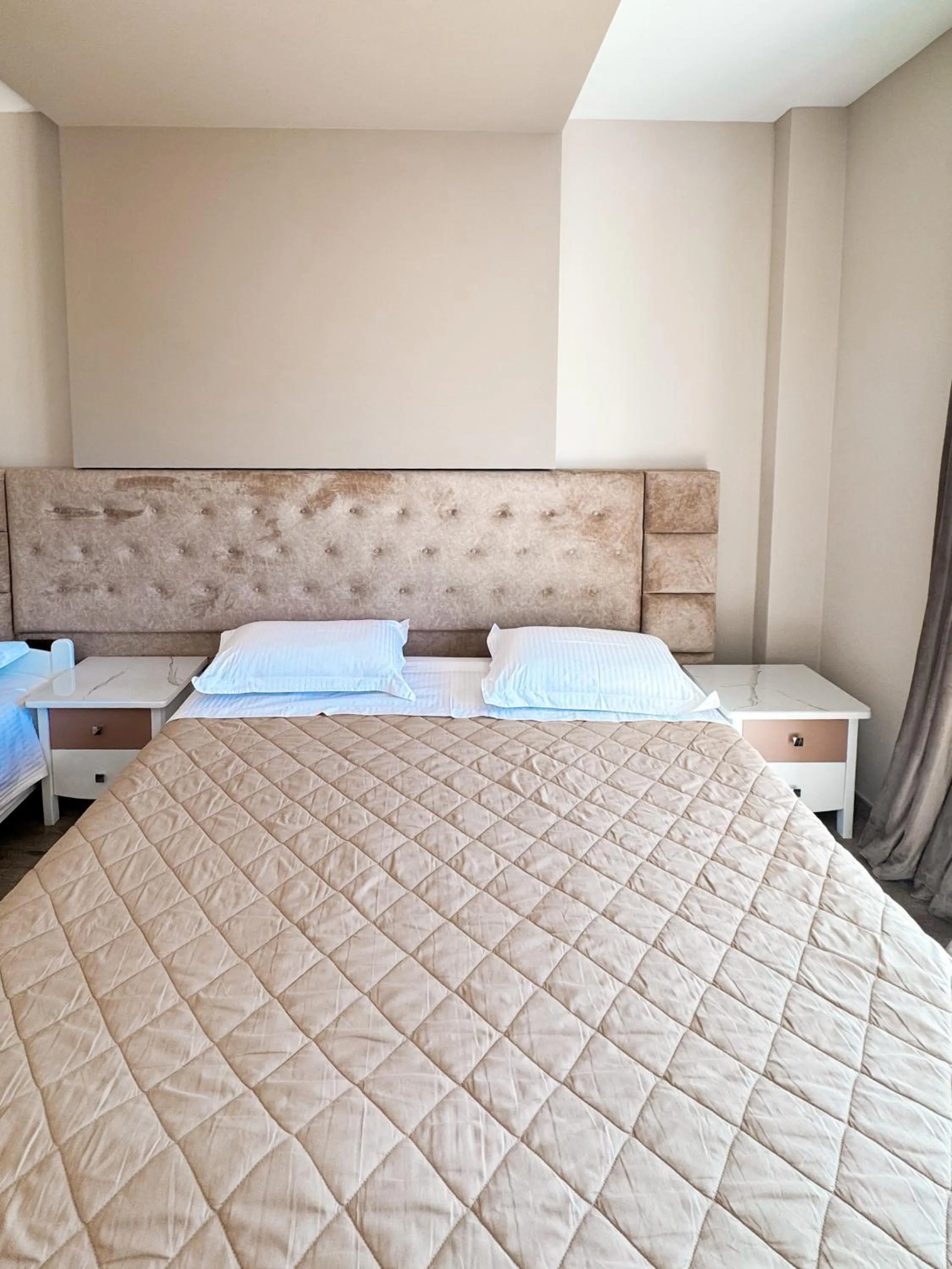 Bedroom, Bed in New Heaven Hotel