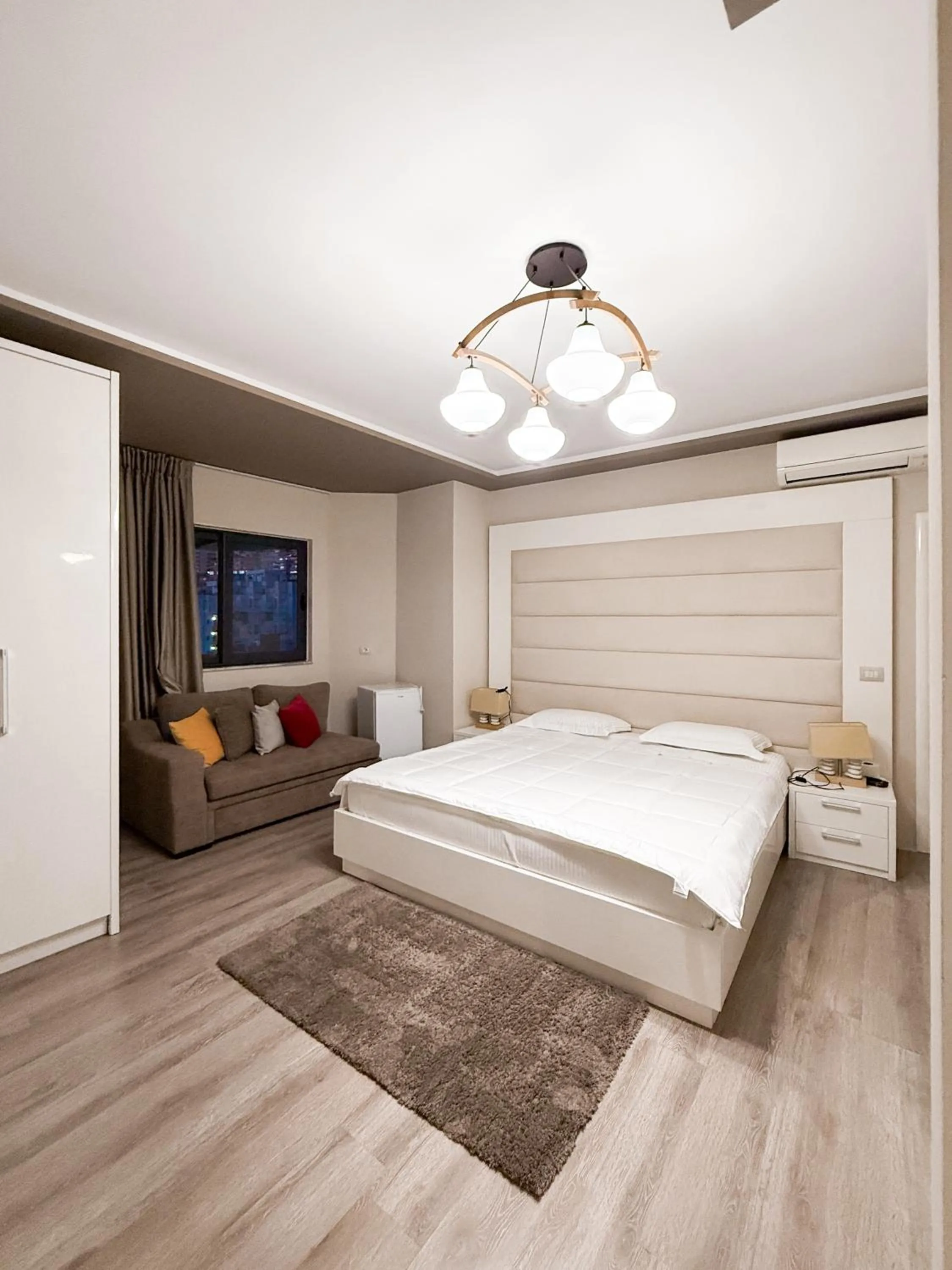 Bedroom, Bed in New Heaven Hotel