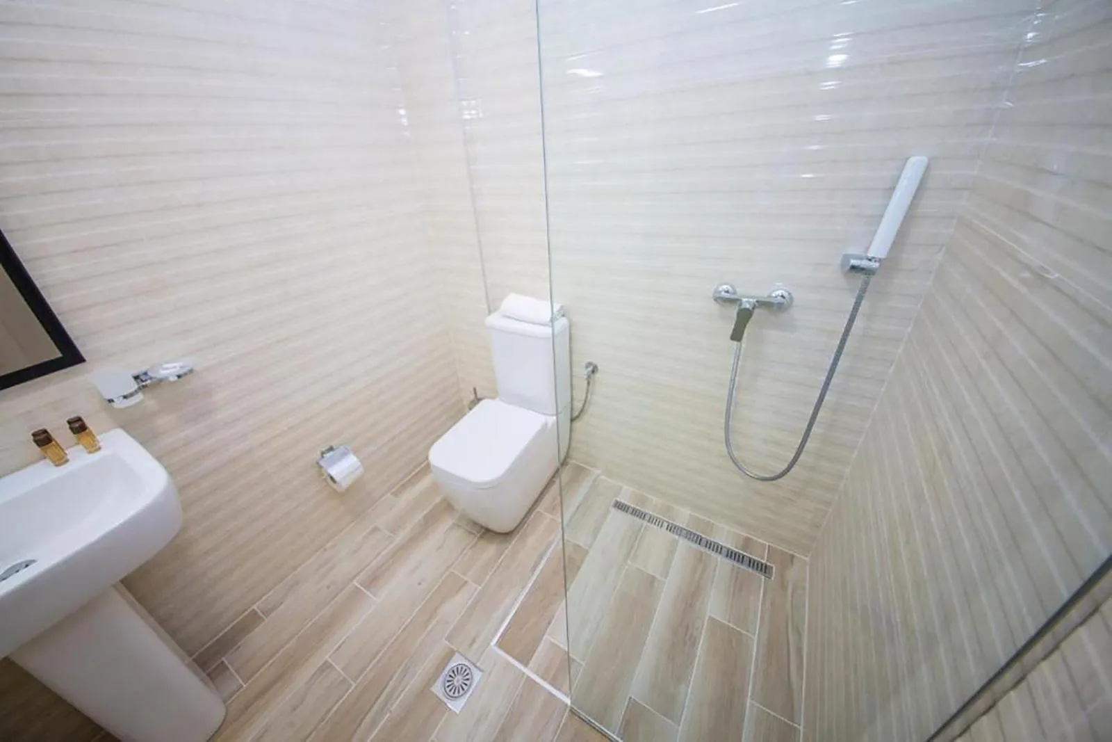 Shower in New Heaven Hotel