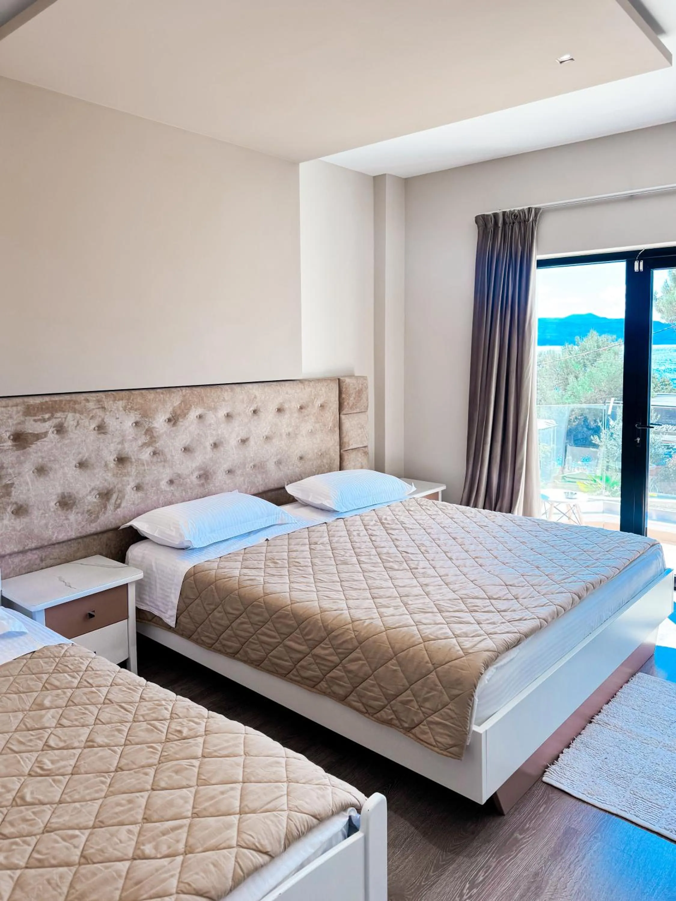 Bedroom, Bed in New Heaven Hotel