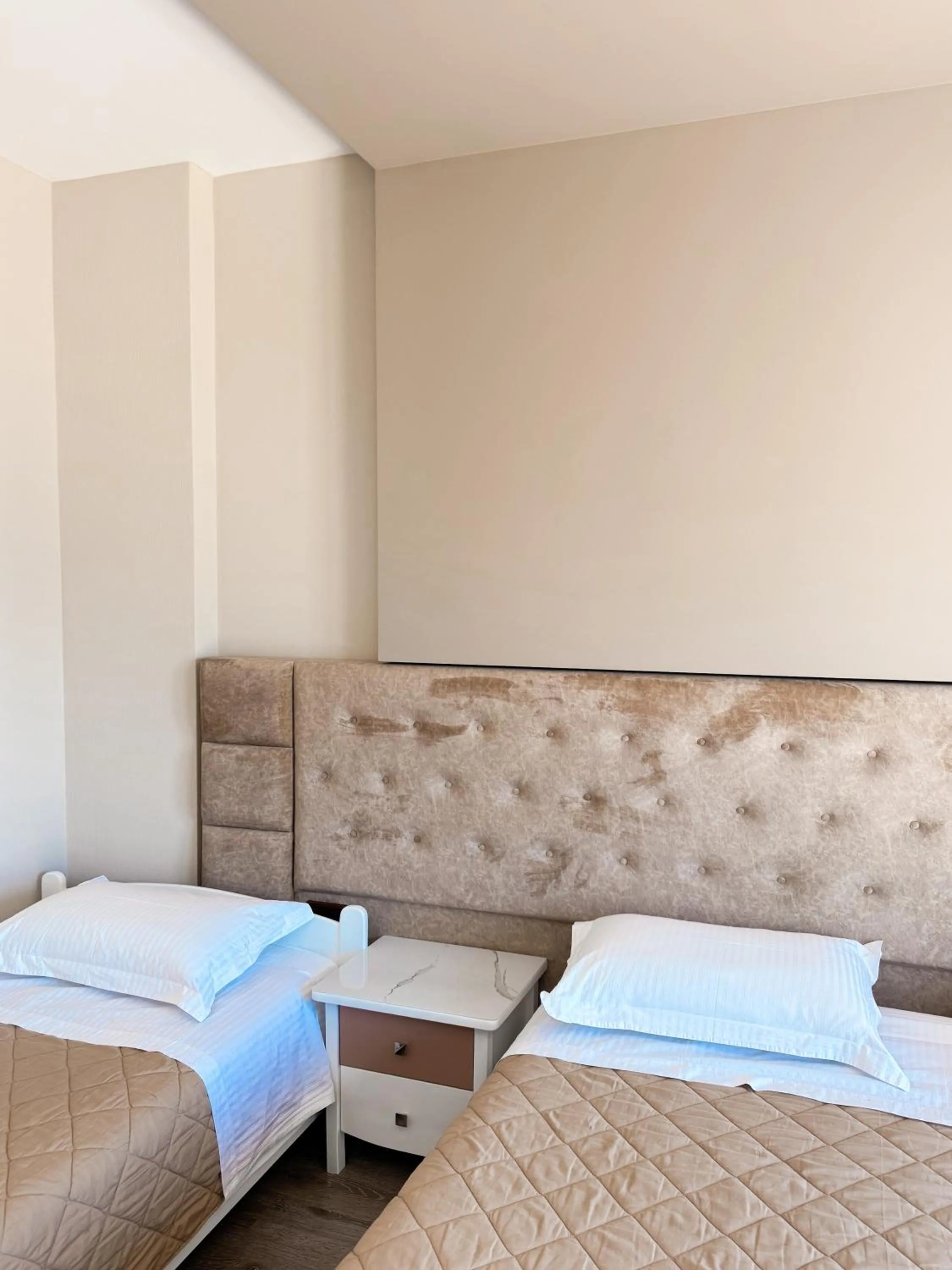 Bedroom, Bed in New Heaven Hotel