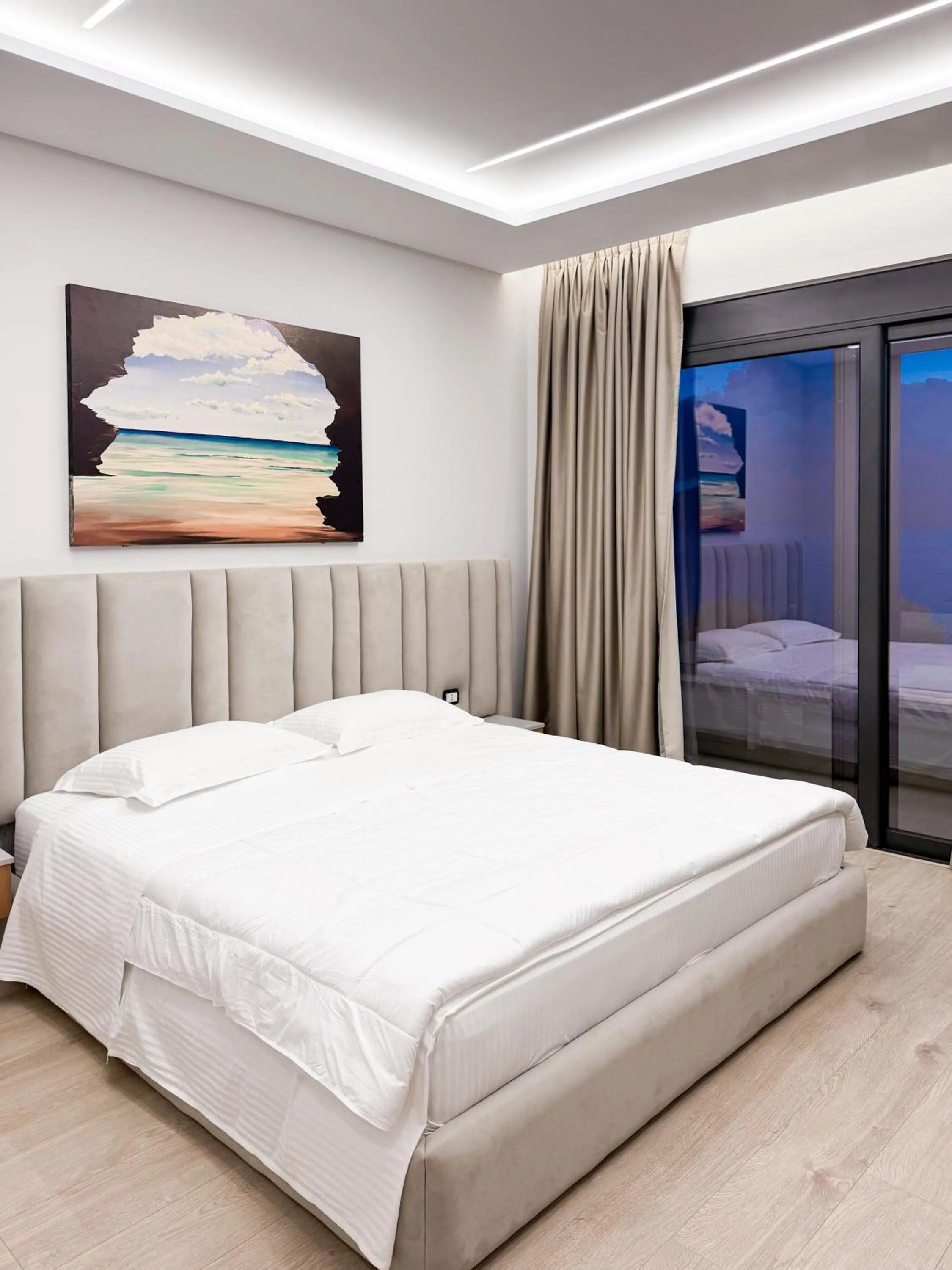 Bedroom, Bed in New Heaven Hotel
